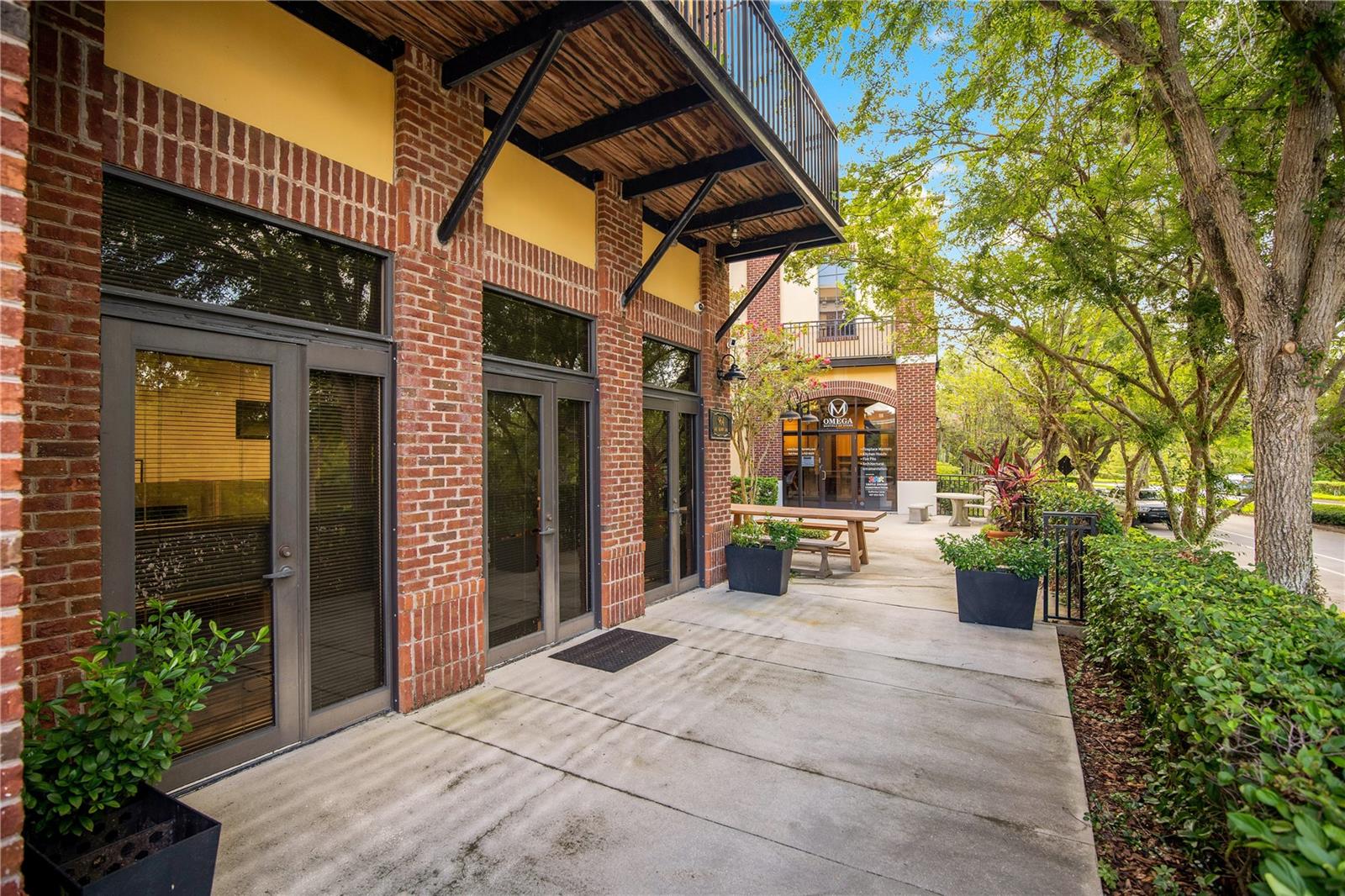 964 LAKE BALDWIN LN #200