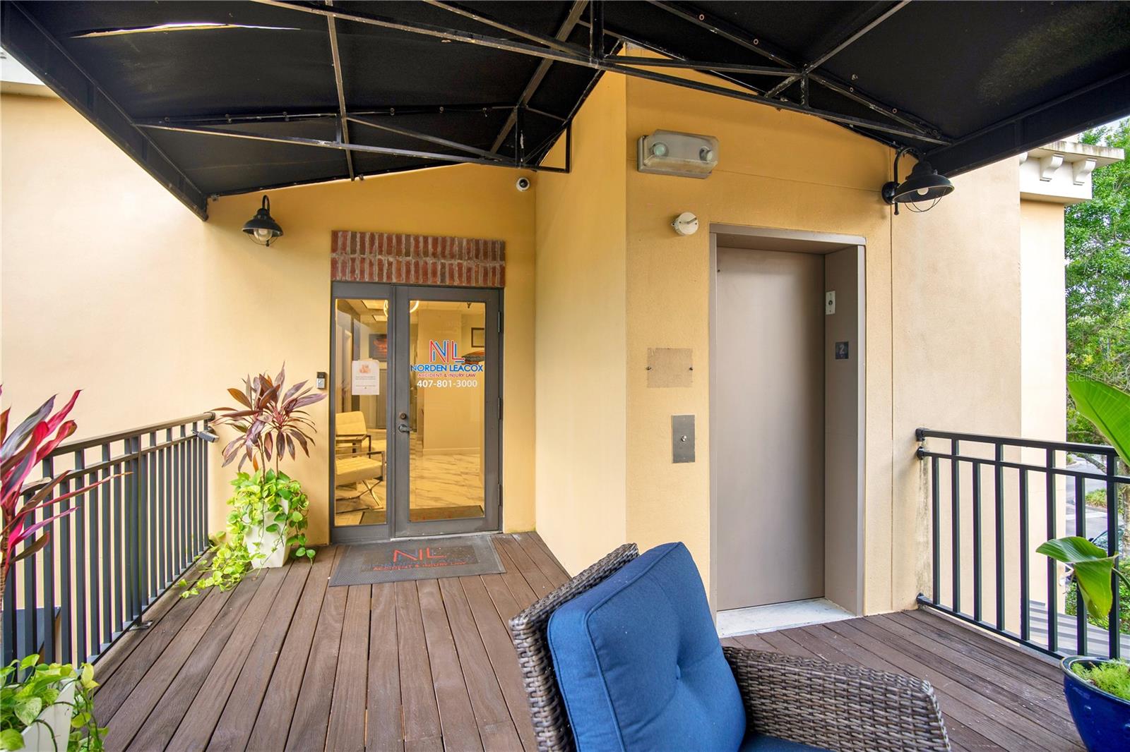 964 LAKE BALDWIN LN #200