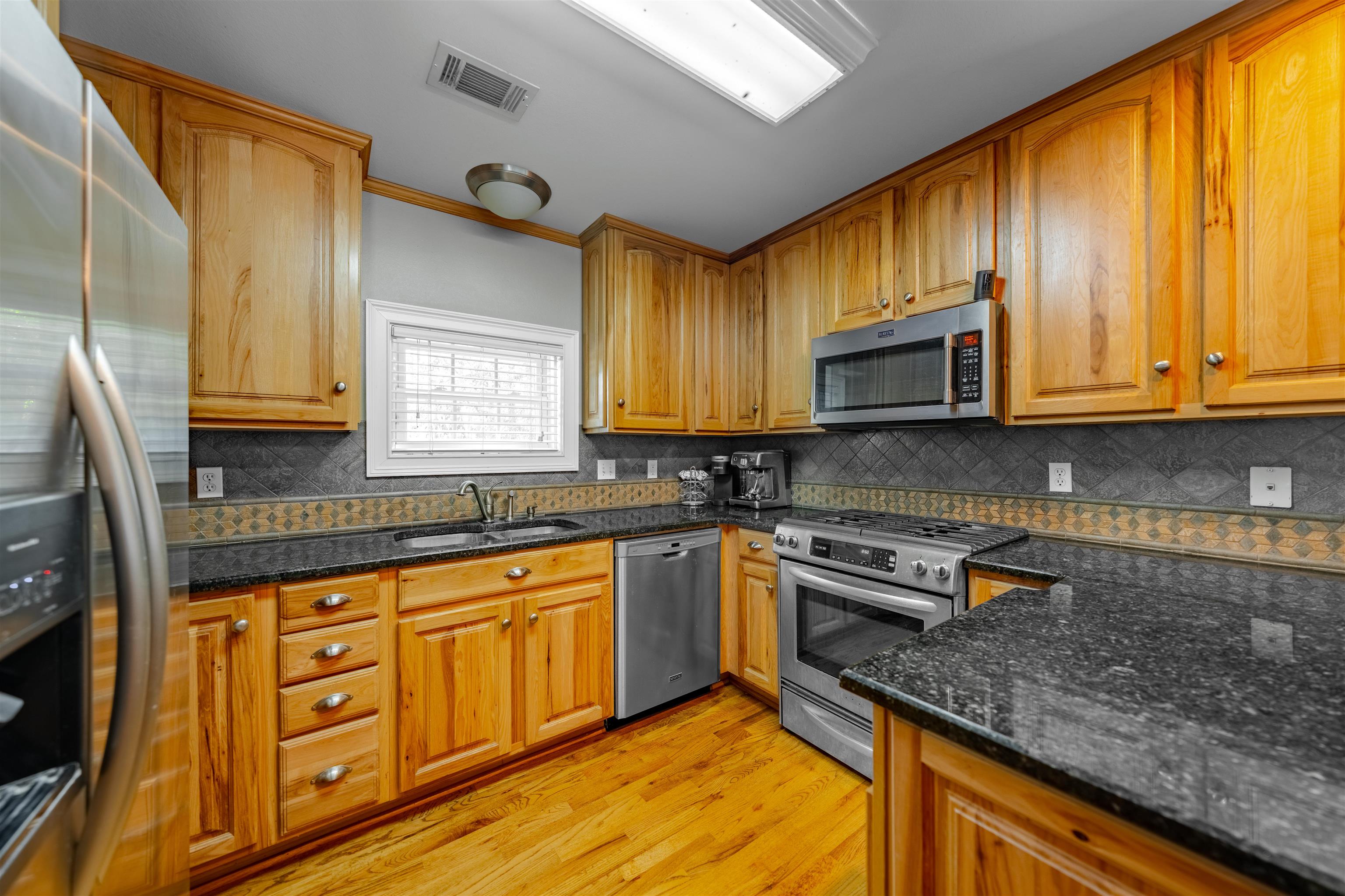 174 DECEY WALLACE Lane