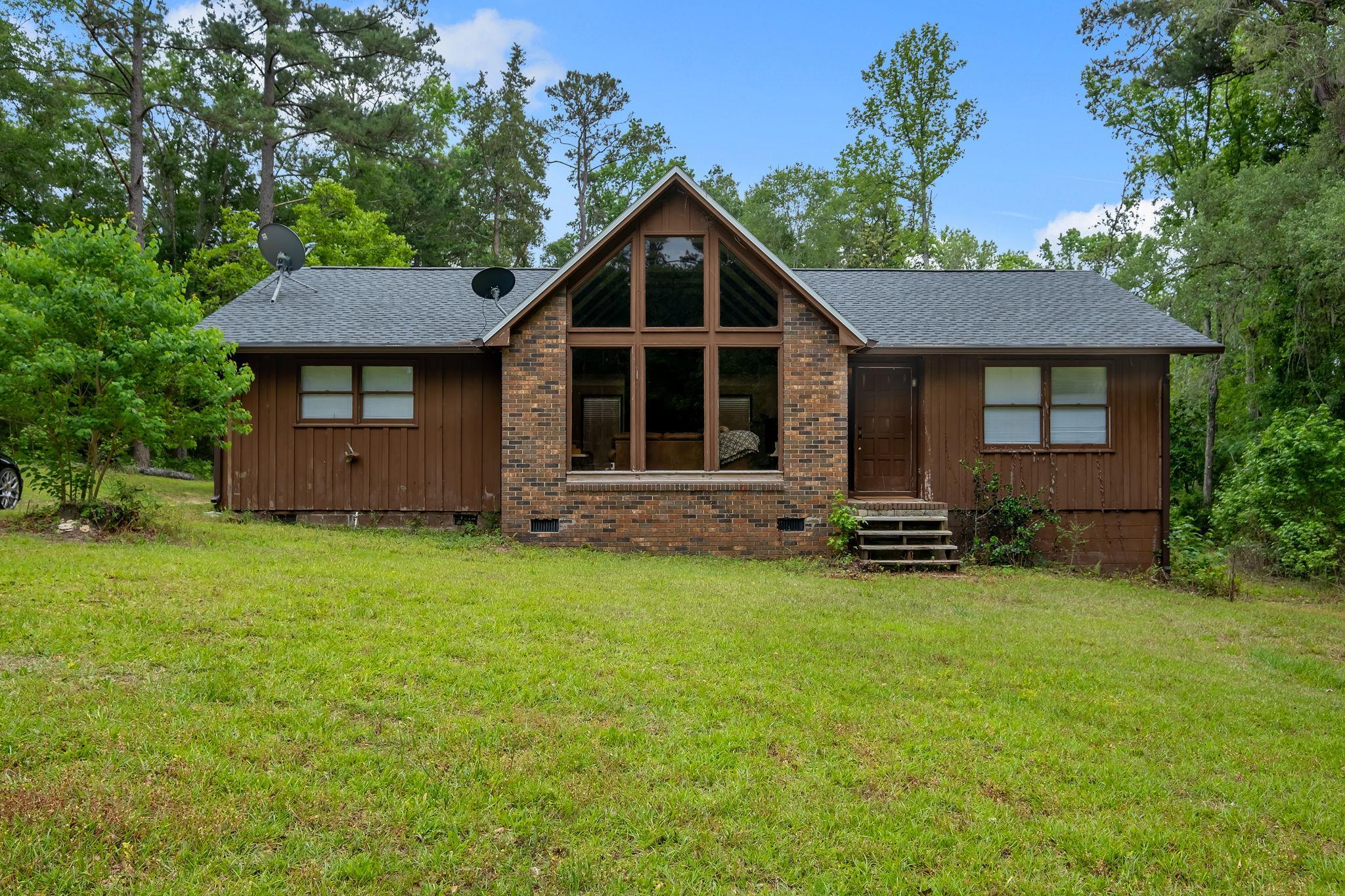 406 ROBIN ROAD Road