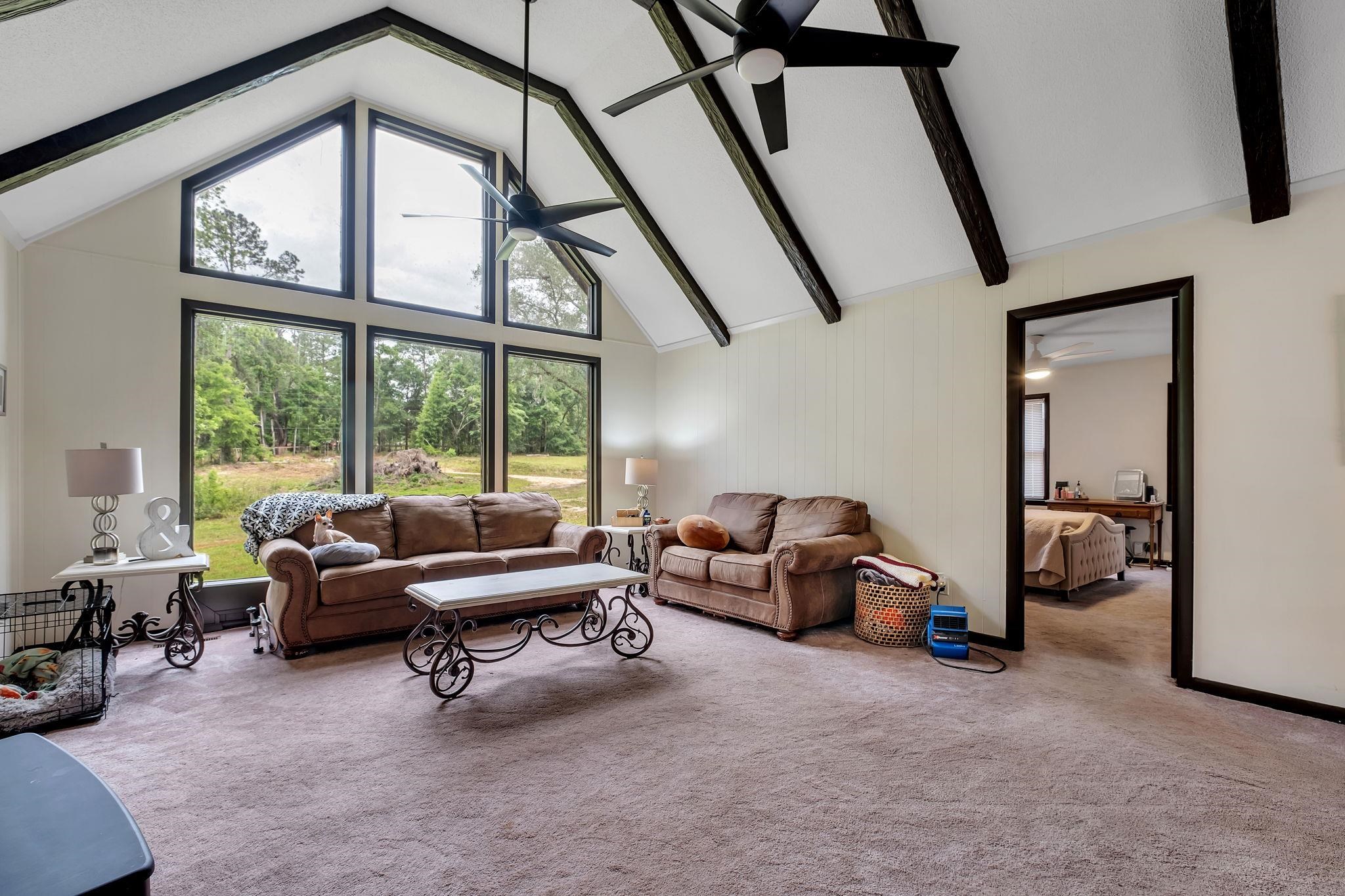 406 ROBIN ROAD Road