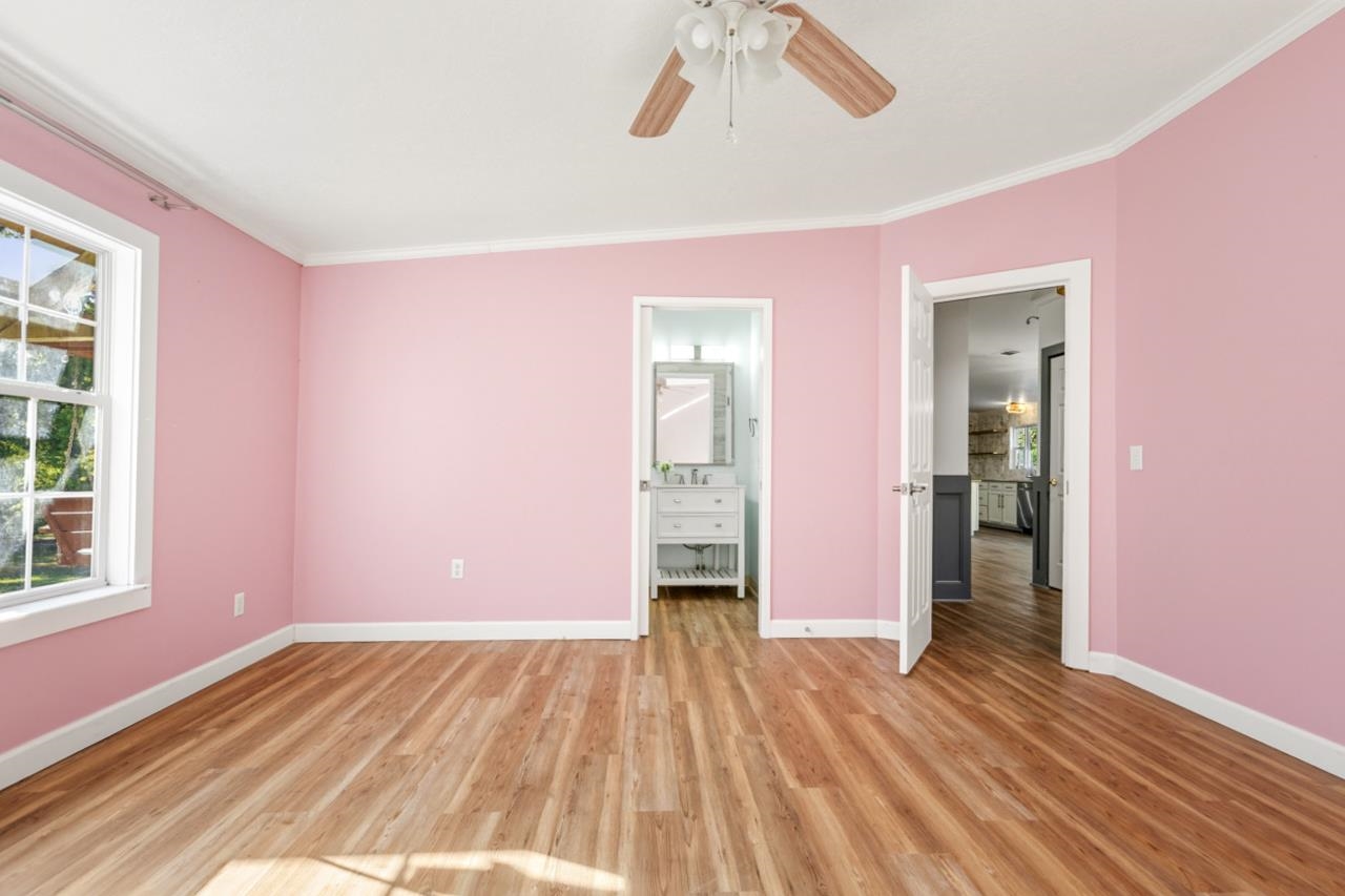 240 SMOKEHOUSE WAY