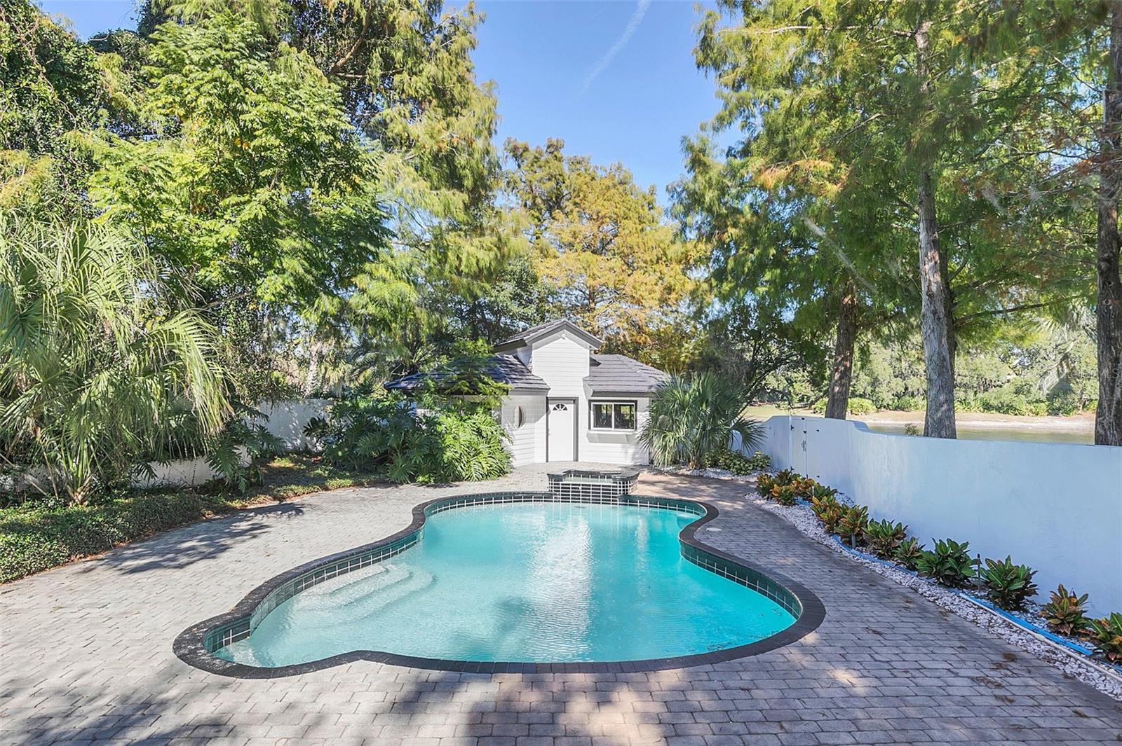 1438 BRISTOL PARK PL