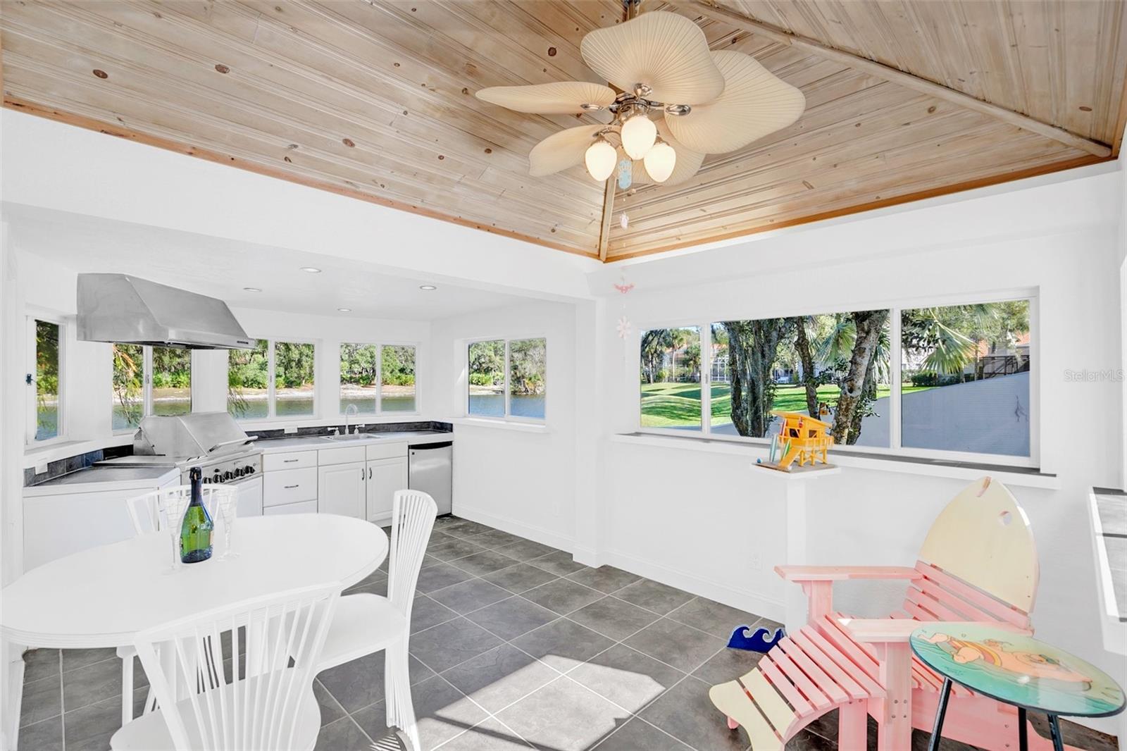 1438 BRISTOL PARK PL