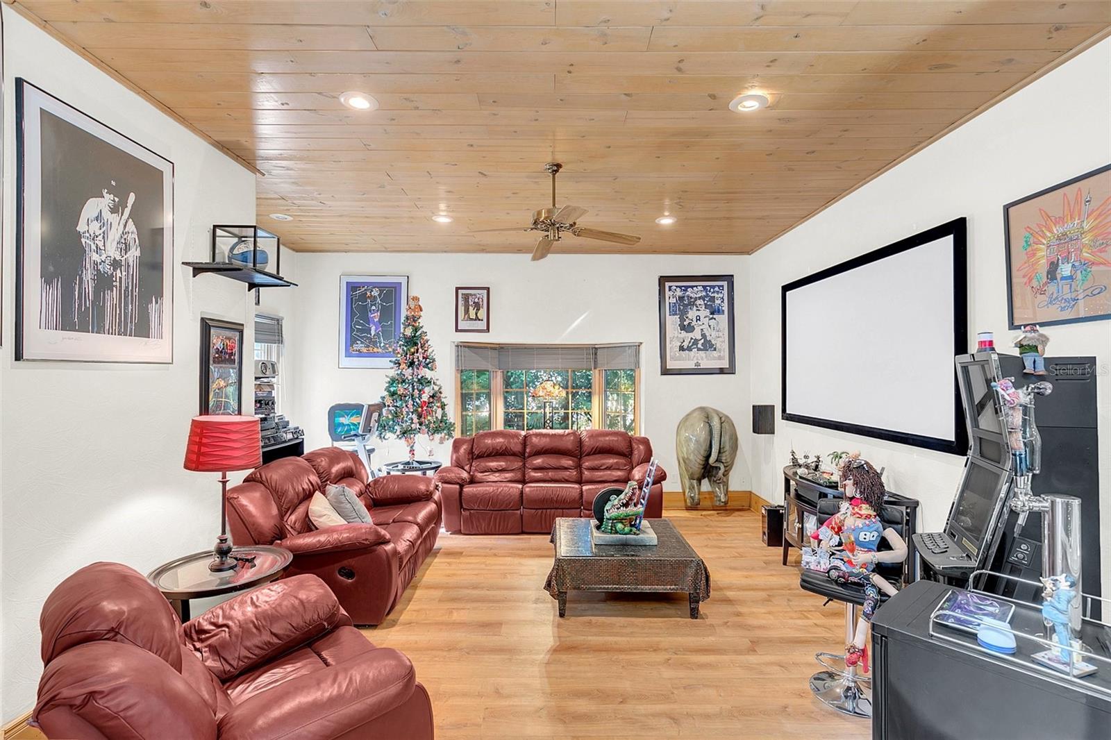 1438 BRISTOL PARK PL