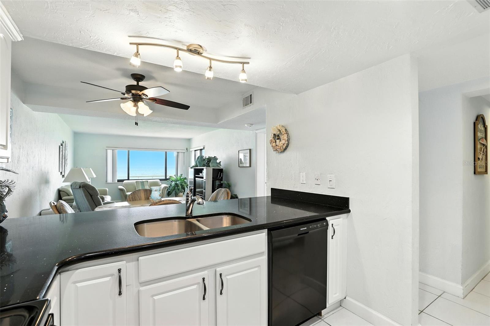 4175 S ATLANTIC AVE #1020