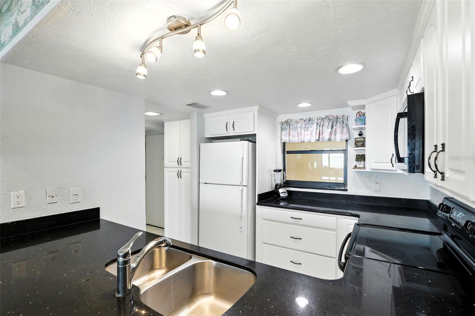 4175 S ATLANTIC AVE #1020