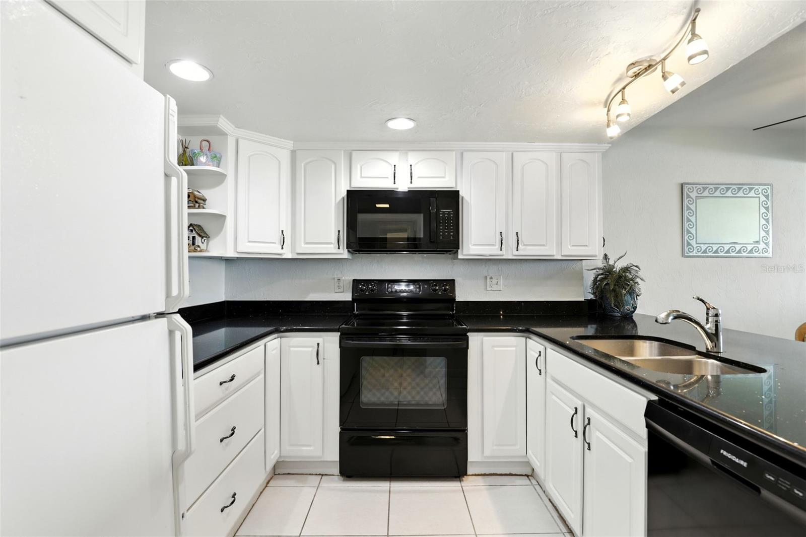 4175 S ATLANTIC AVE #1020