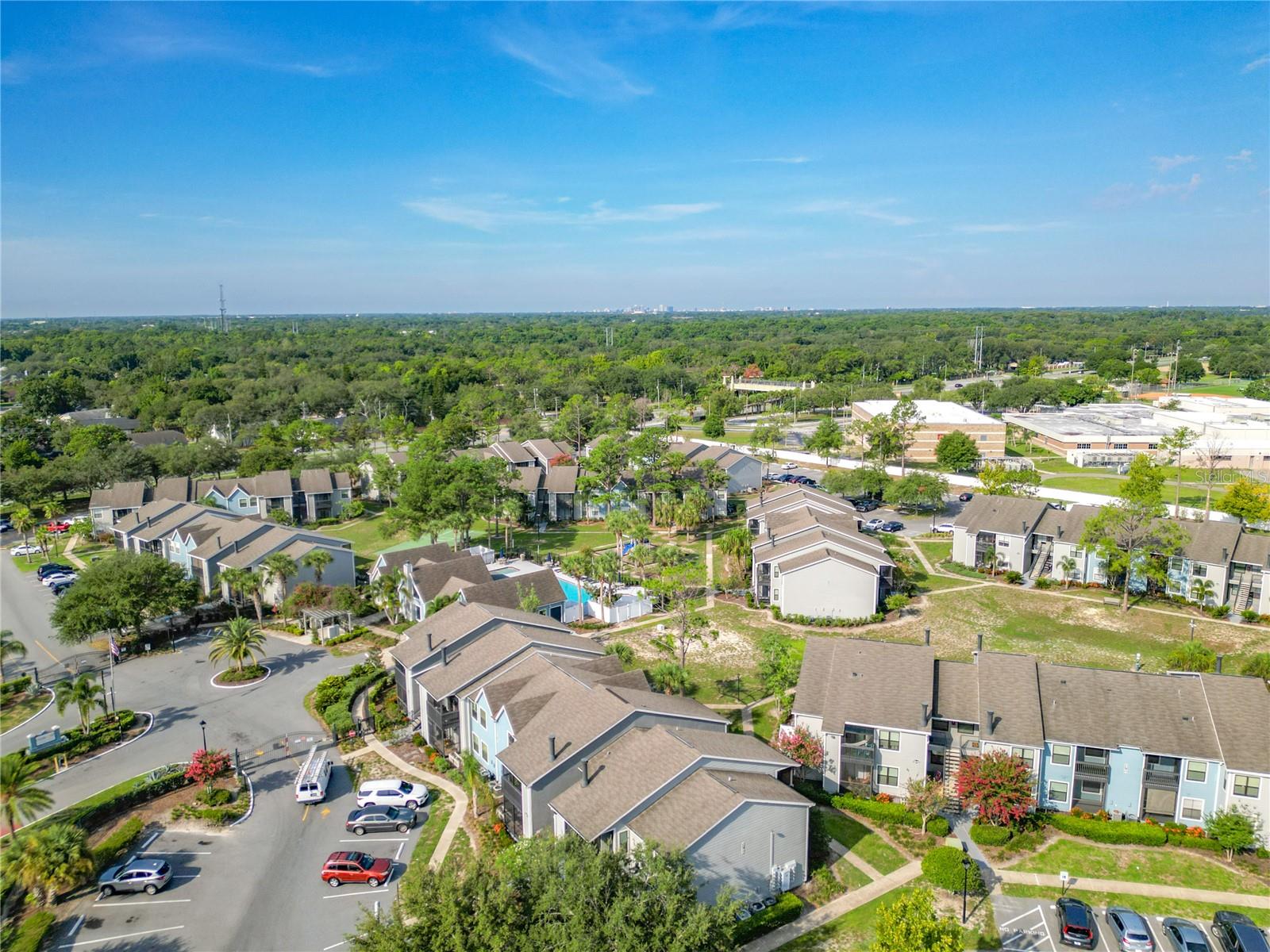 3700 IDLEBROOK CIR #114