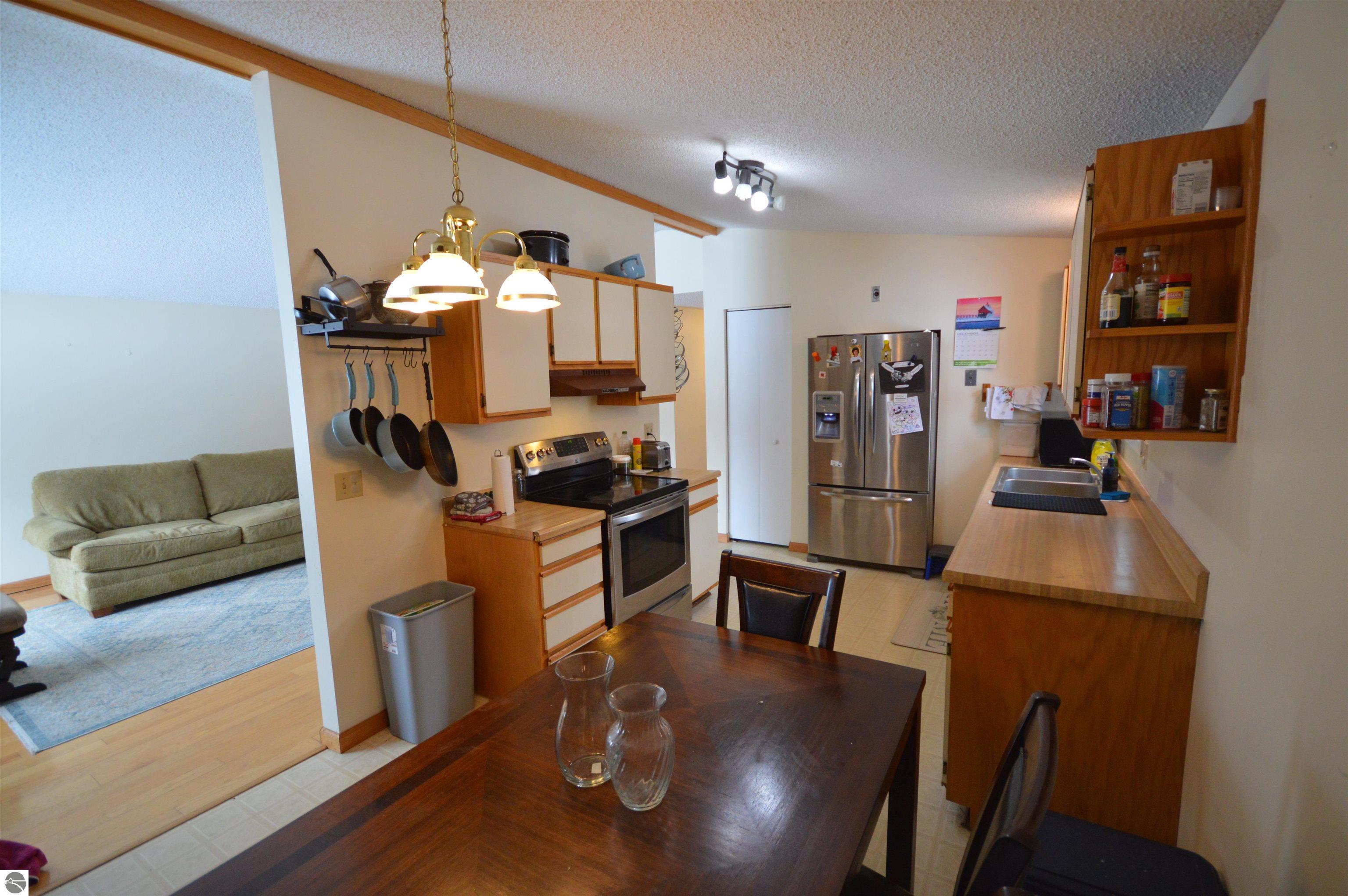 2285 W Carriage Hill Drive