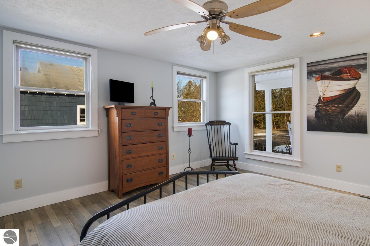 422 S Shore Drive