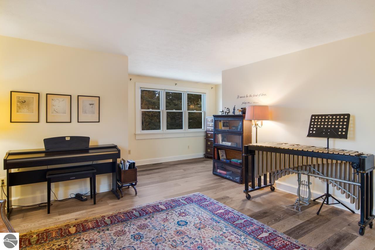 422 S Shore Drive