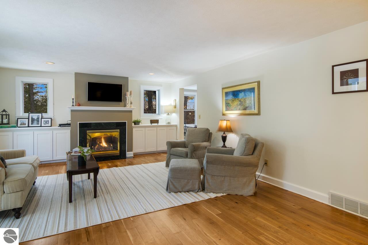 422 S Shore Drive