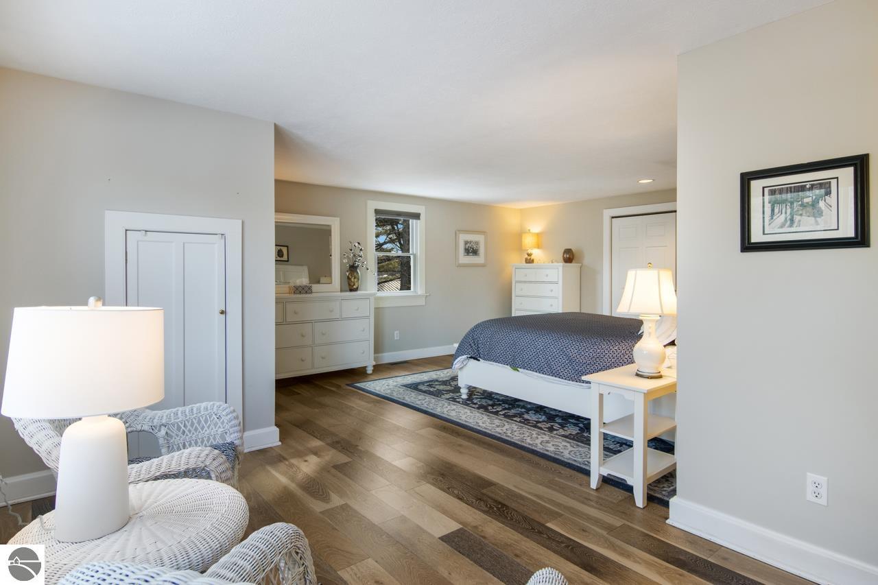 422 S Shore Drive