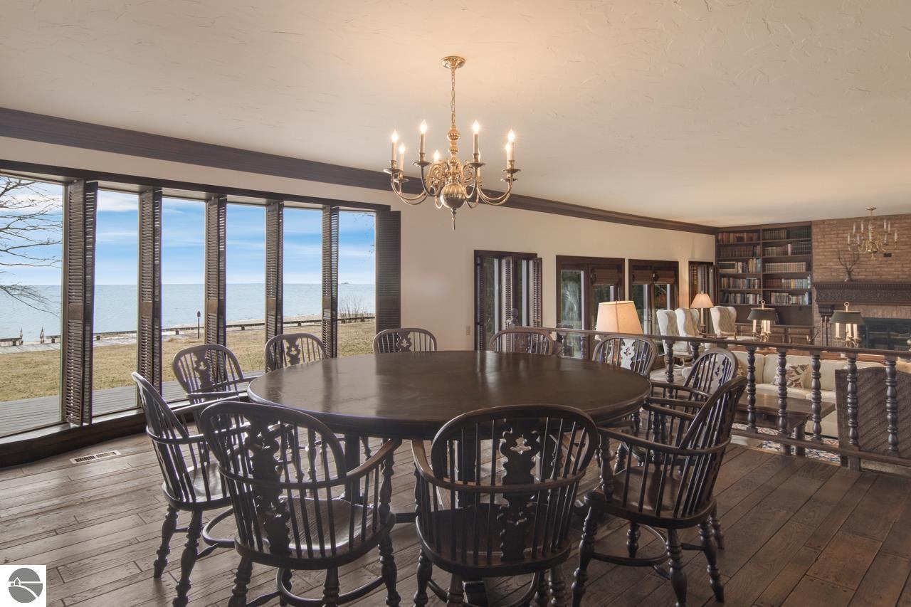 12150 N Seven Pines Road