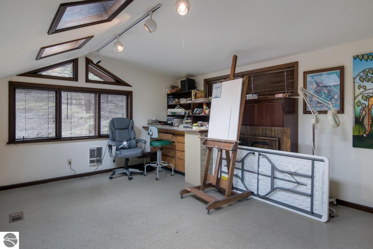 12150 N Seven Pines Road