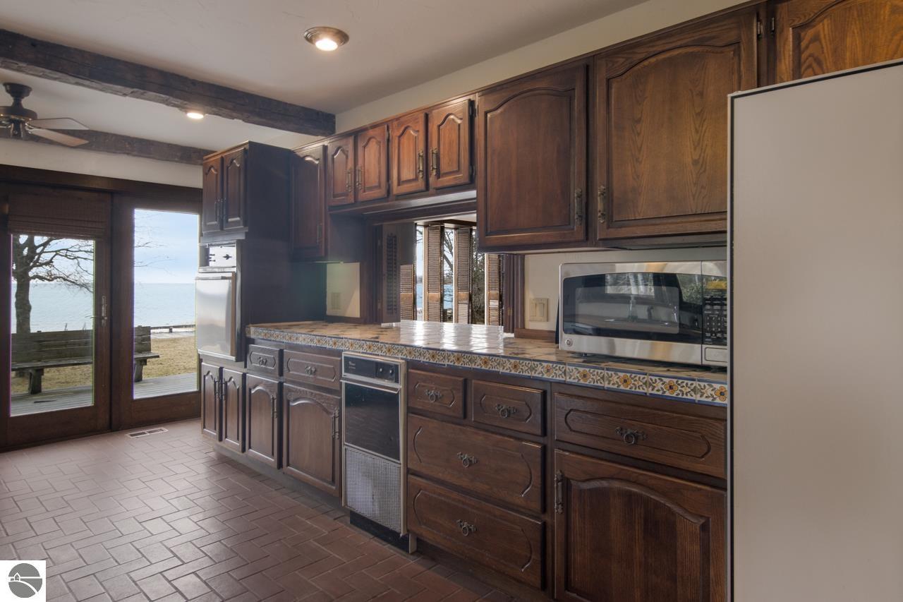 12150 N Seven Pines Road