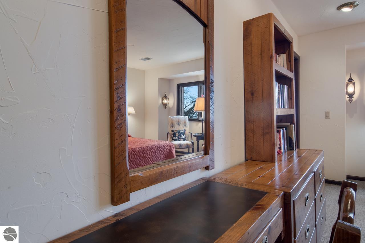 12150 N Seven Pines Road