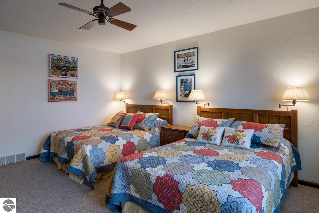 12150 N Seven Pines Road