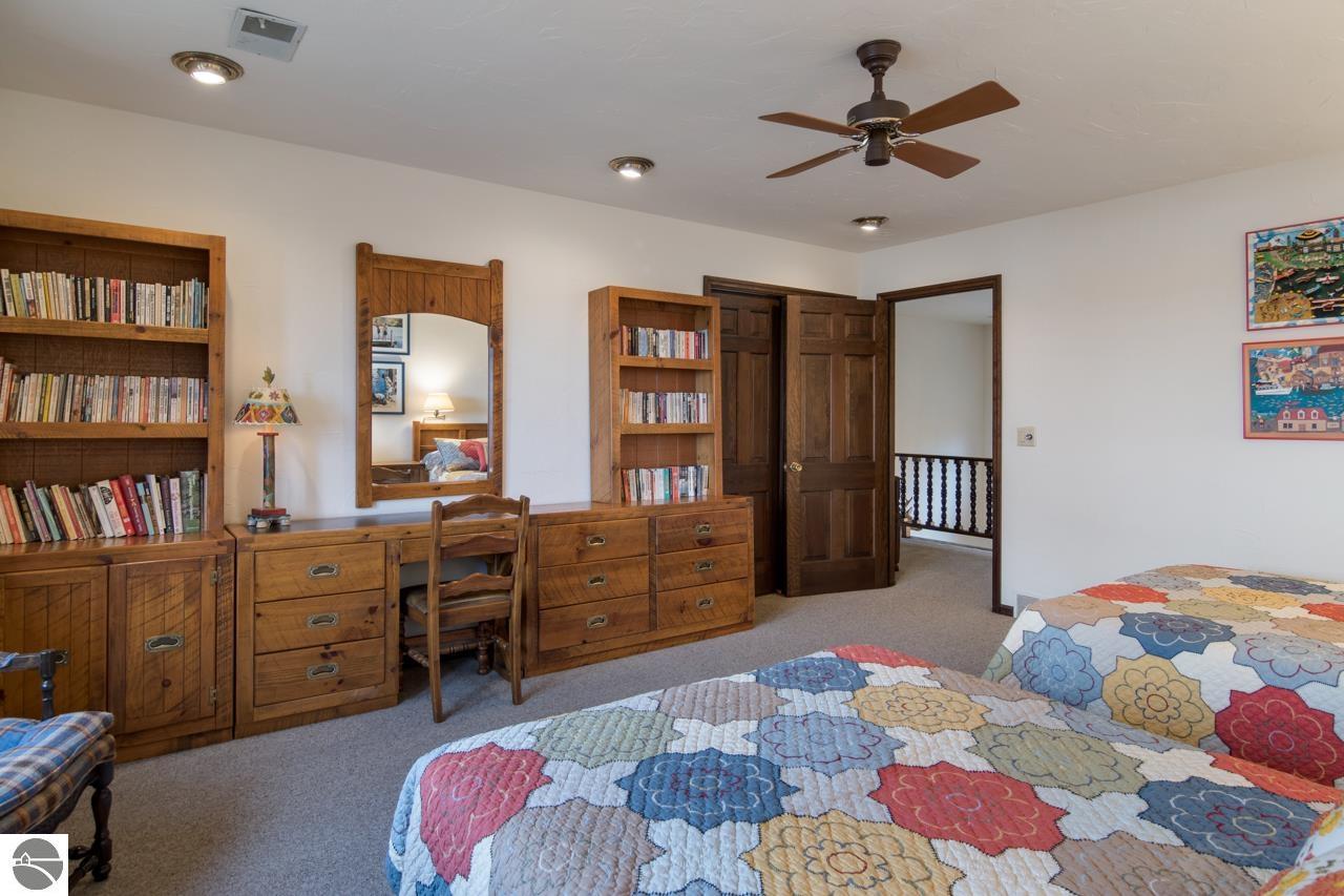 12150 N Seven Pines Road