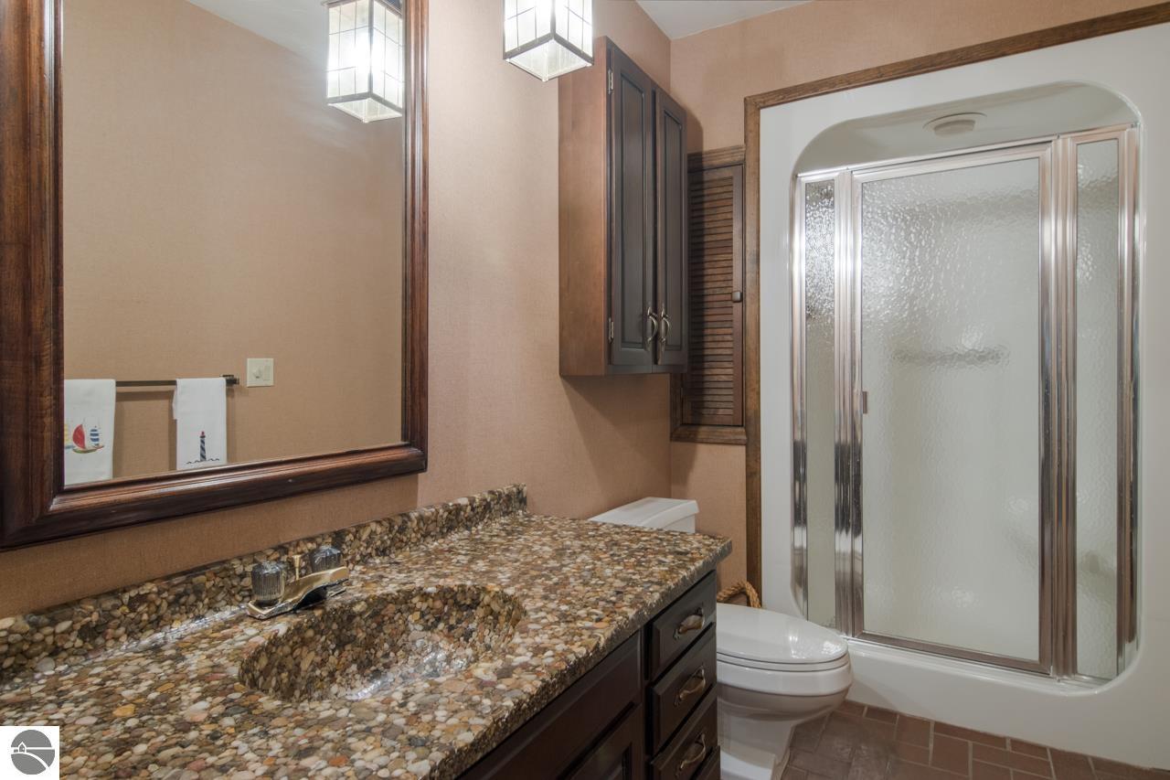 12150 N Seven Pines Road