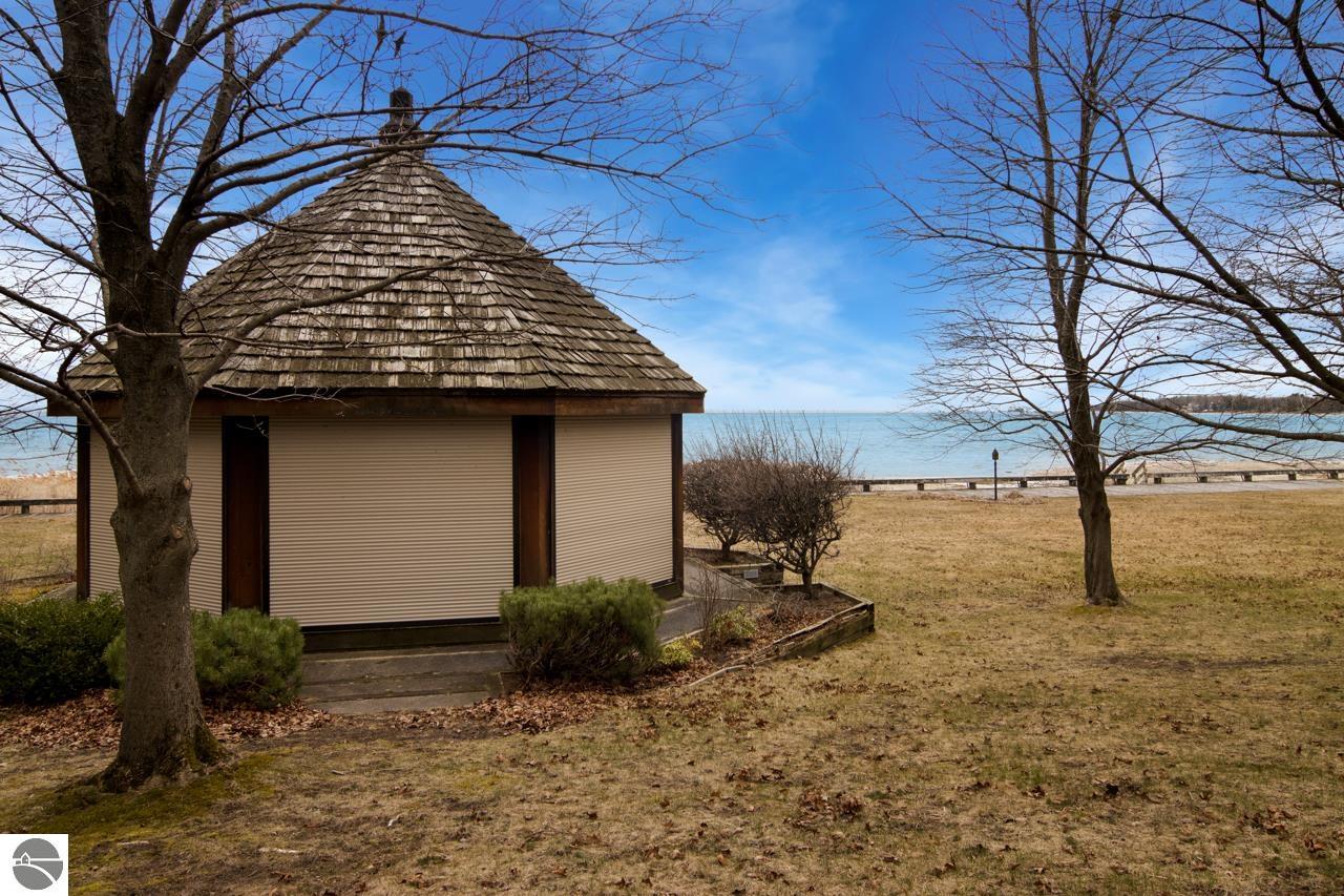 12150 N Seven Pines Road