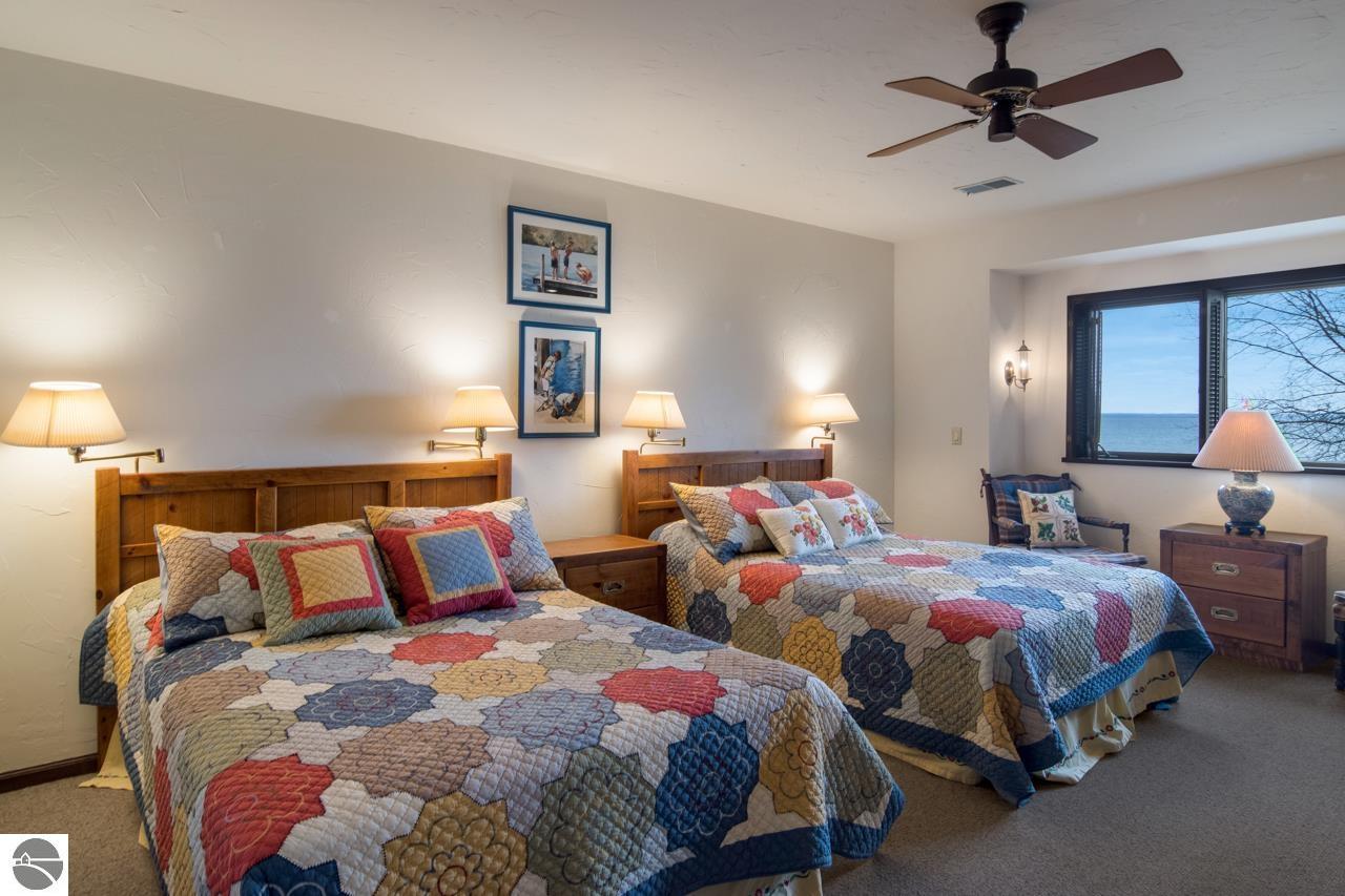 12150 N Seven Pines Road