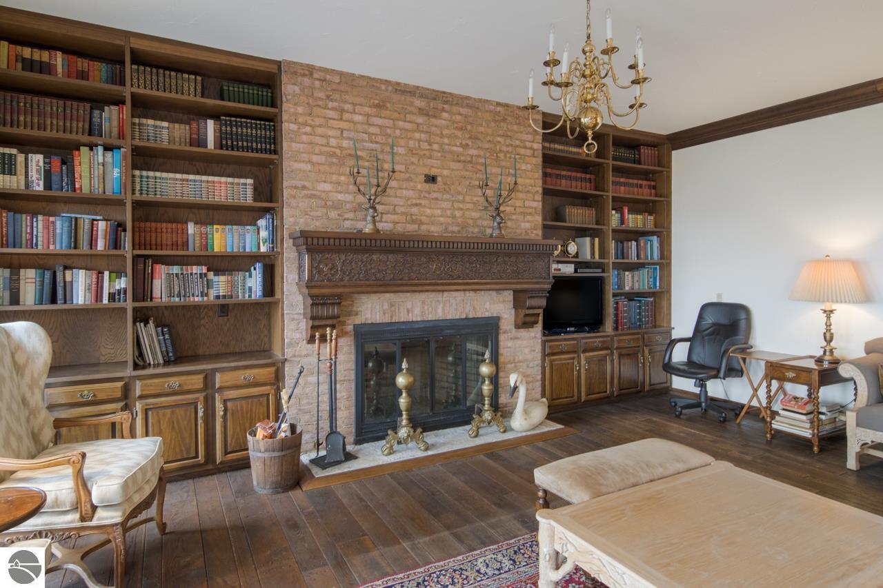 12150 N Seven Pines Road