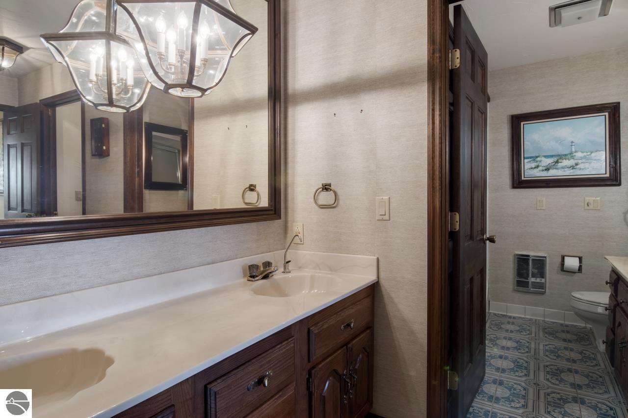 12150 N Seven Pines Road