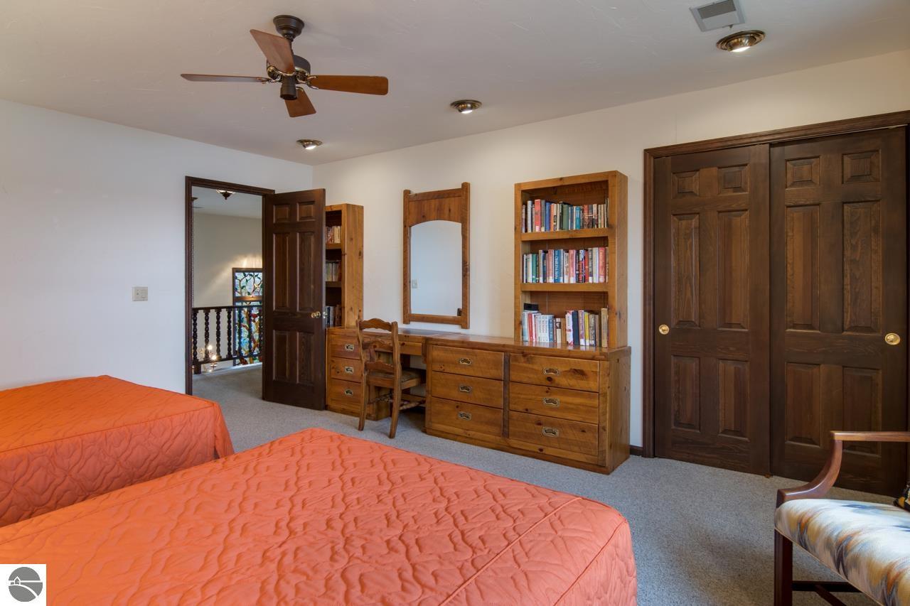 12150 N Seven Pines Road