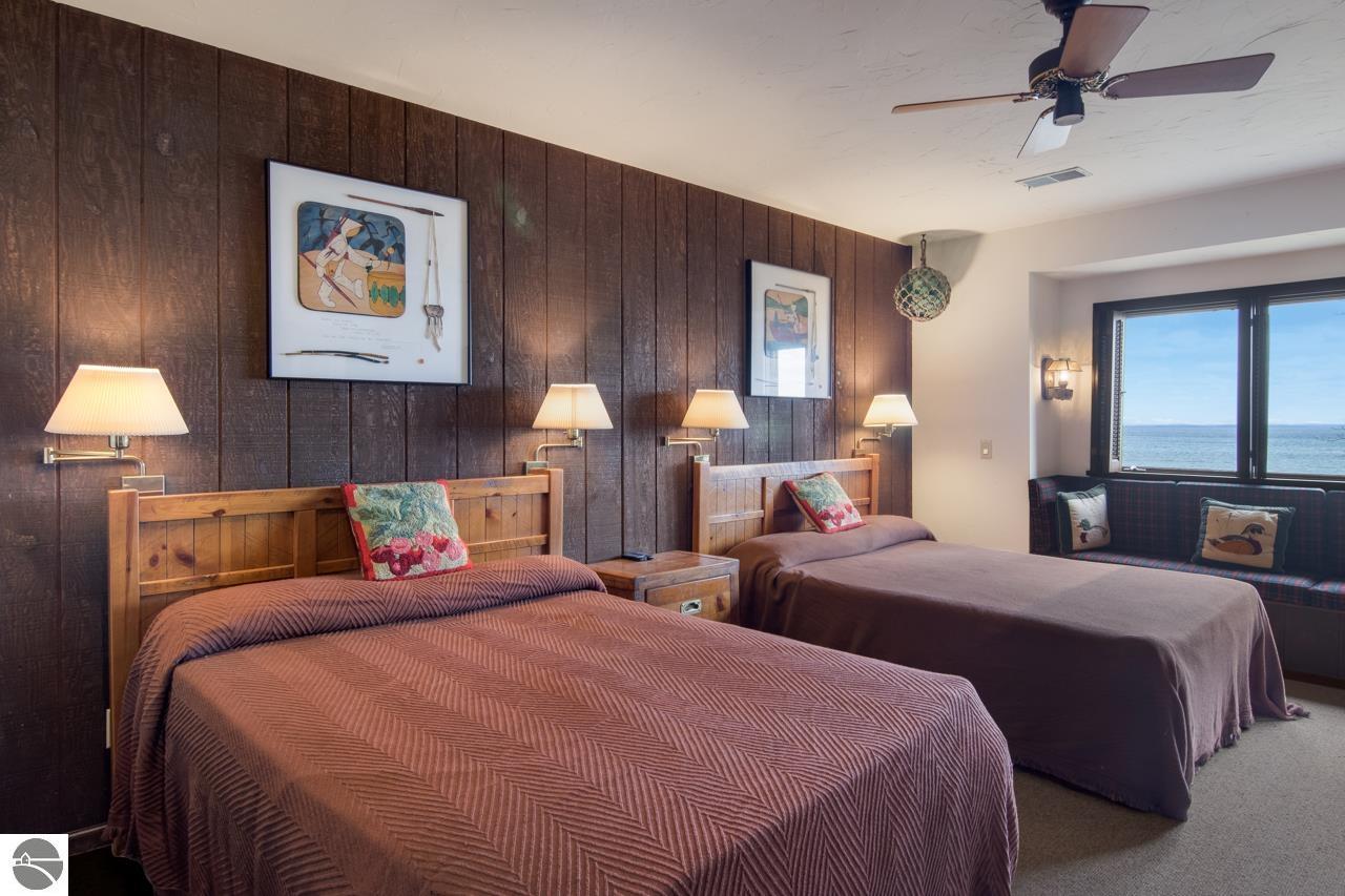 12150 N Seven Pines Road