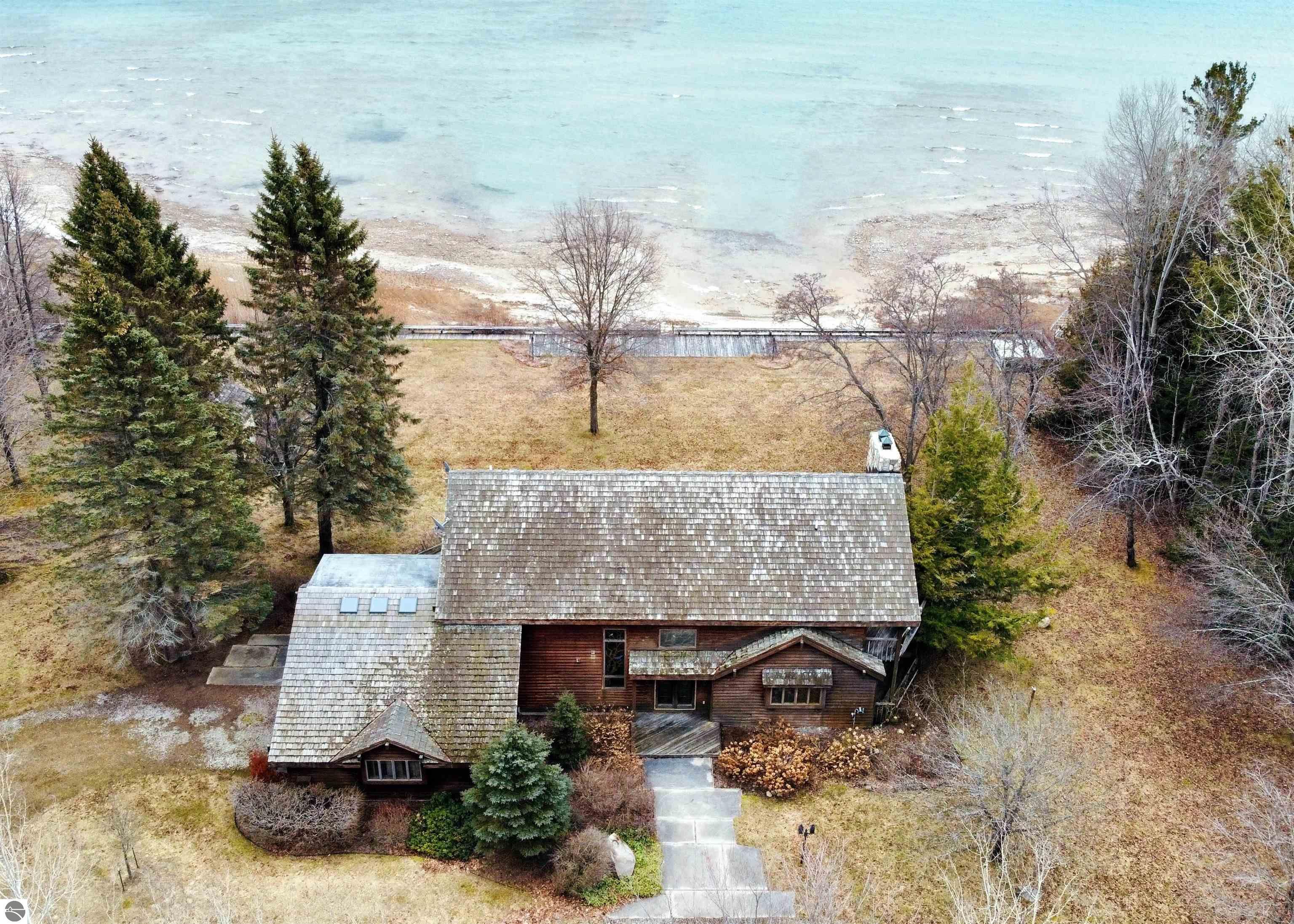 12150 N Seven Pines Road