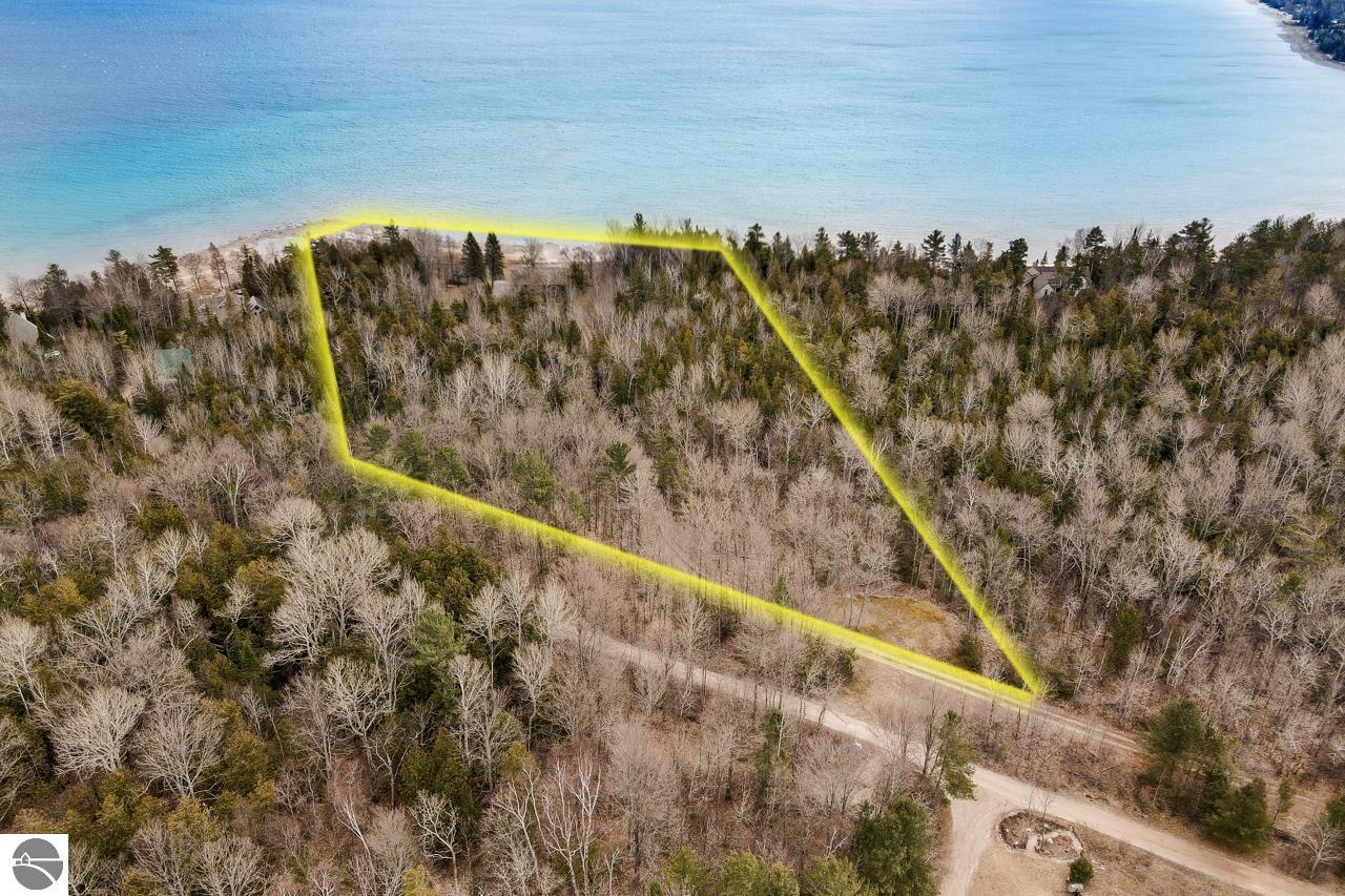 12150 N Seven Pines Road