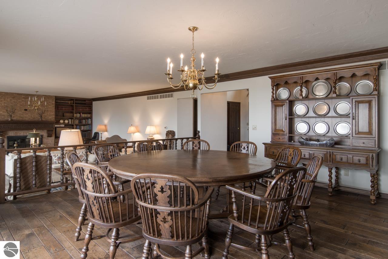 12150 N Seven Pines Road