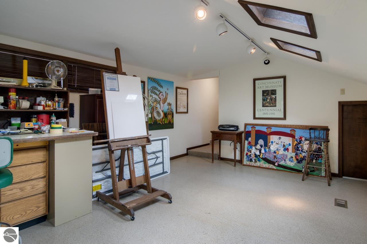 12150 N Seven Pines Road