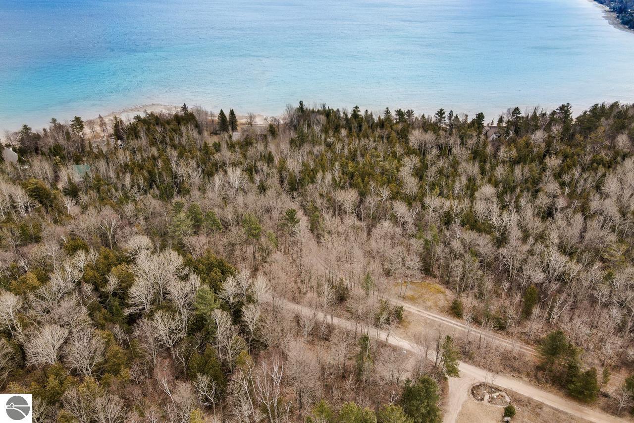 12150 N Seven Pines Road