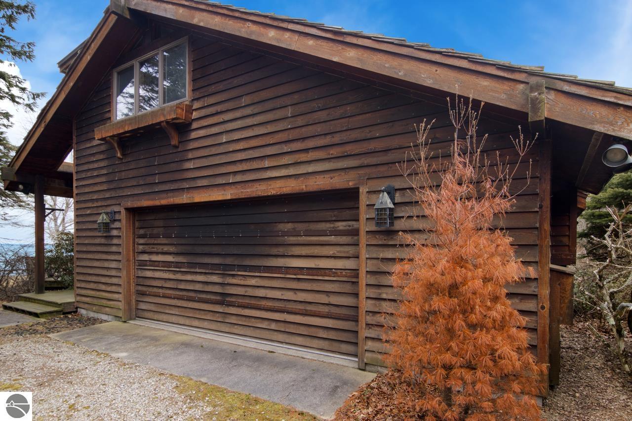 12150 N Seven Pines Road