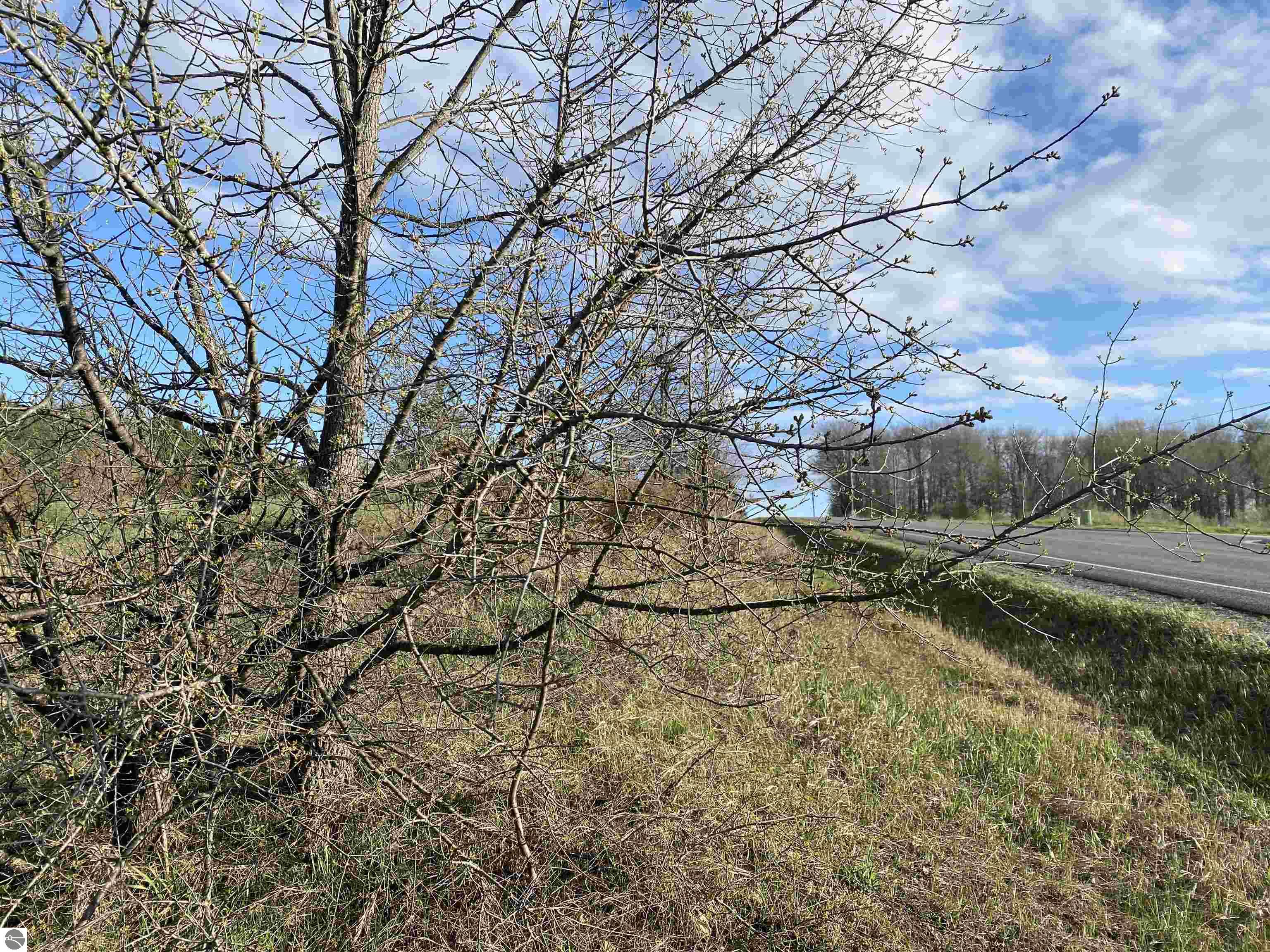 n S Good Harbor Trail