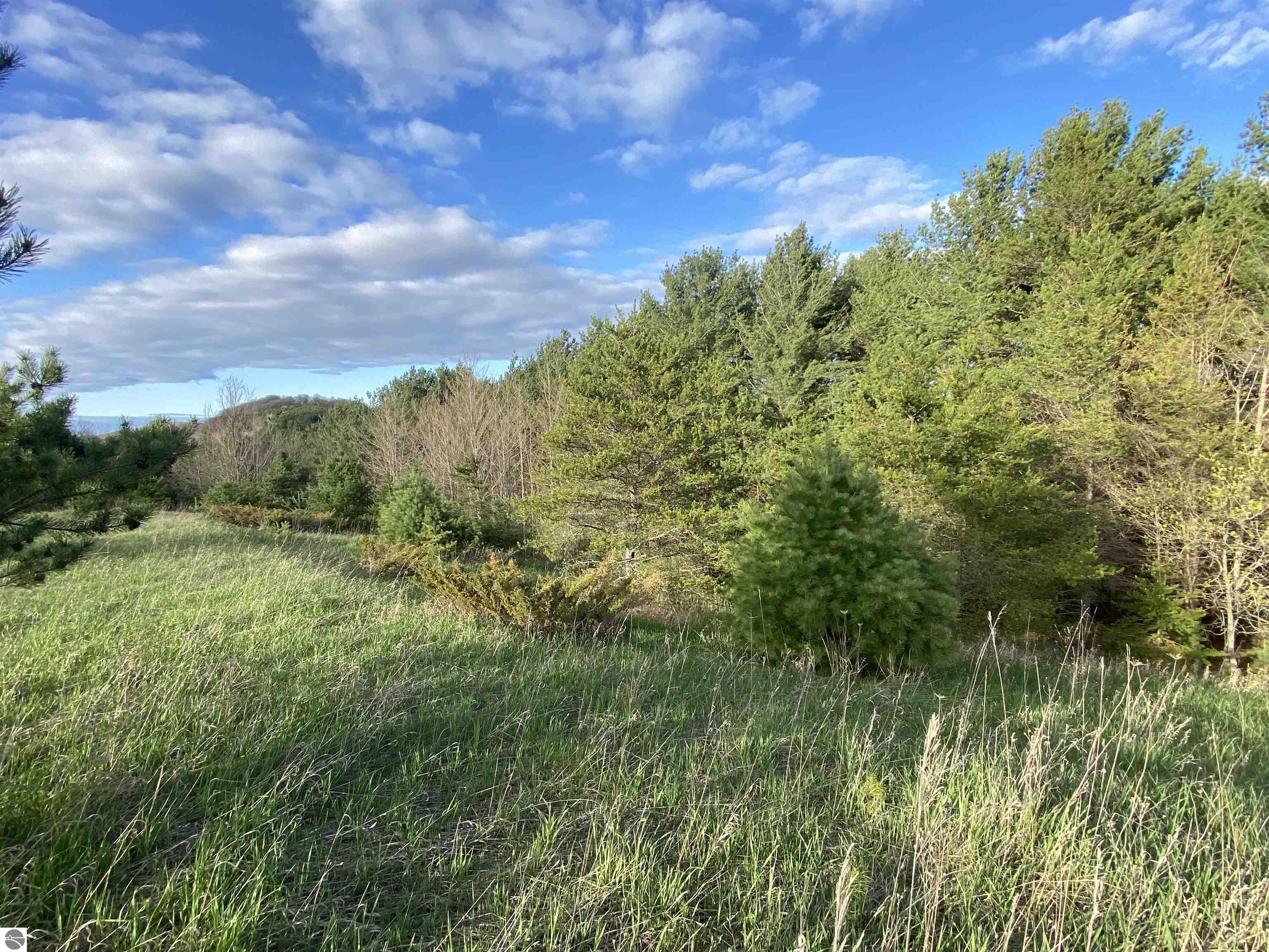 s S Good Harbor Trail