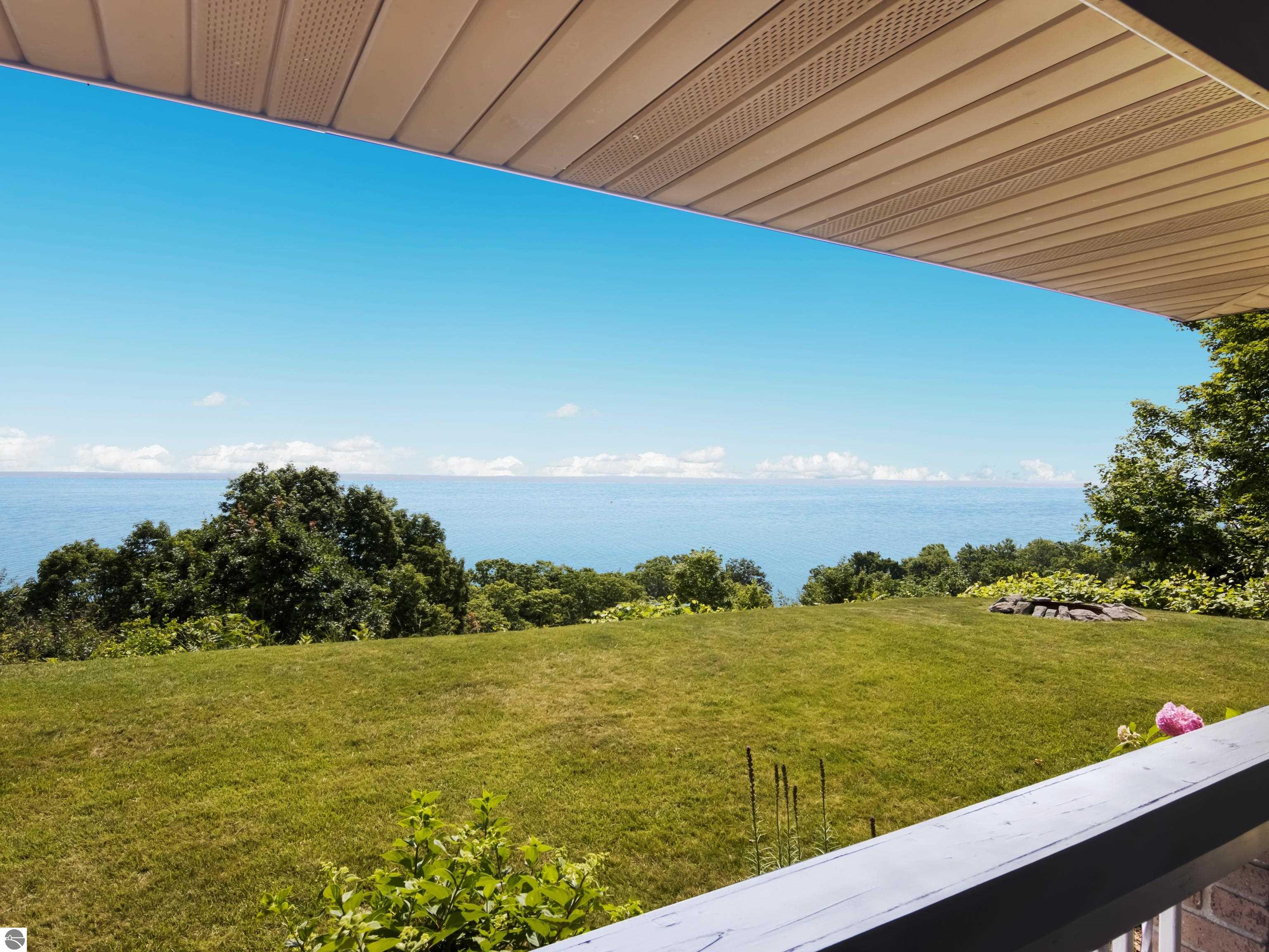 1105 S Bay View Trail
