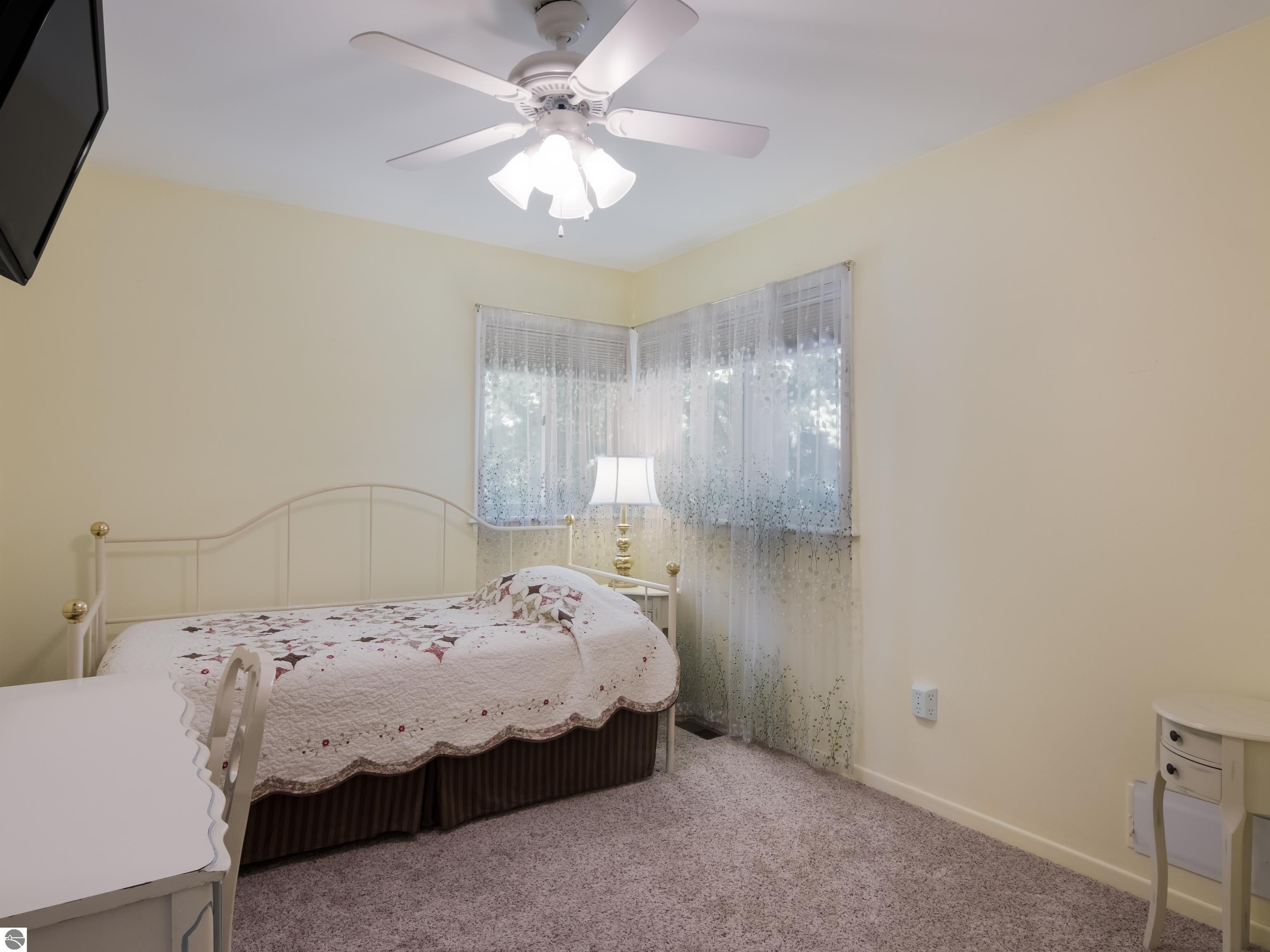 1105 S Bay View Trail