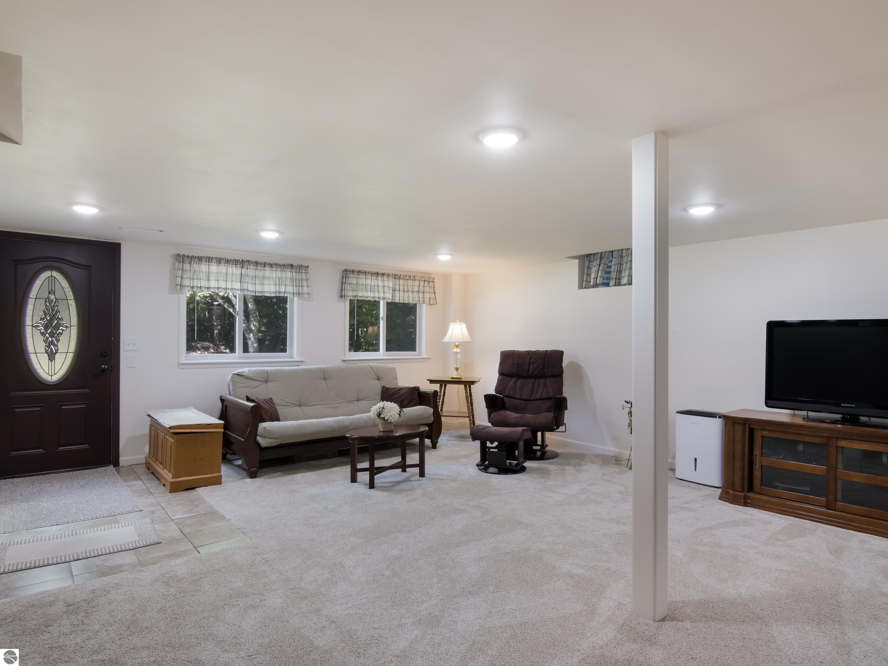 1105 S Bay View Trail