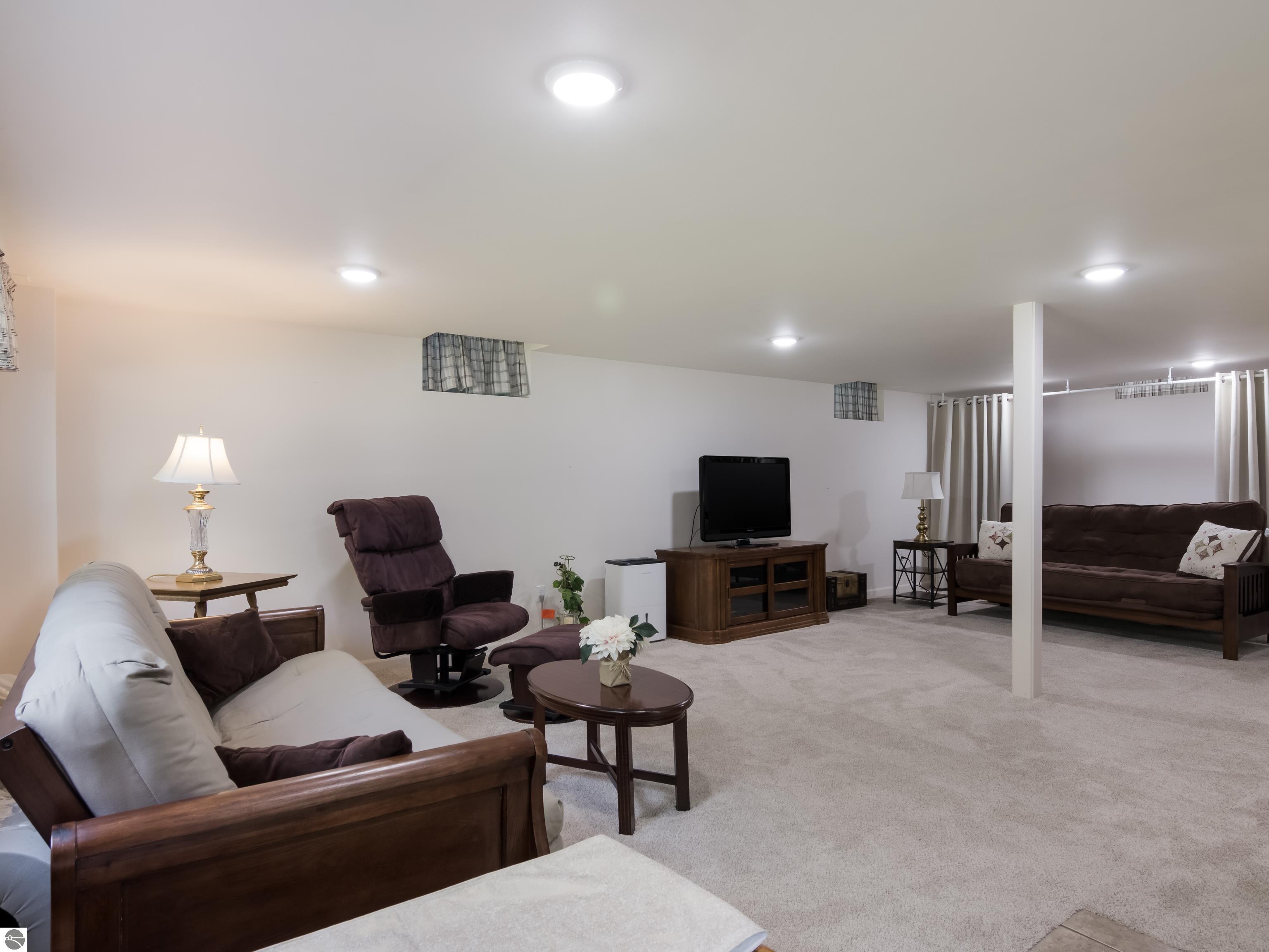 1105 S Bay View Trail