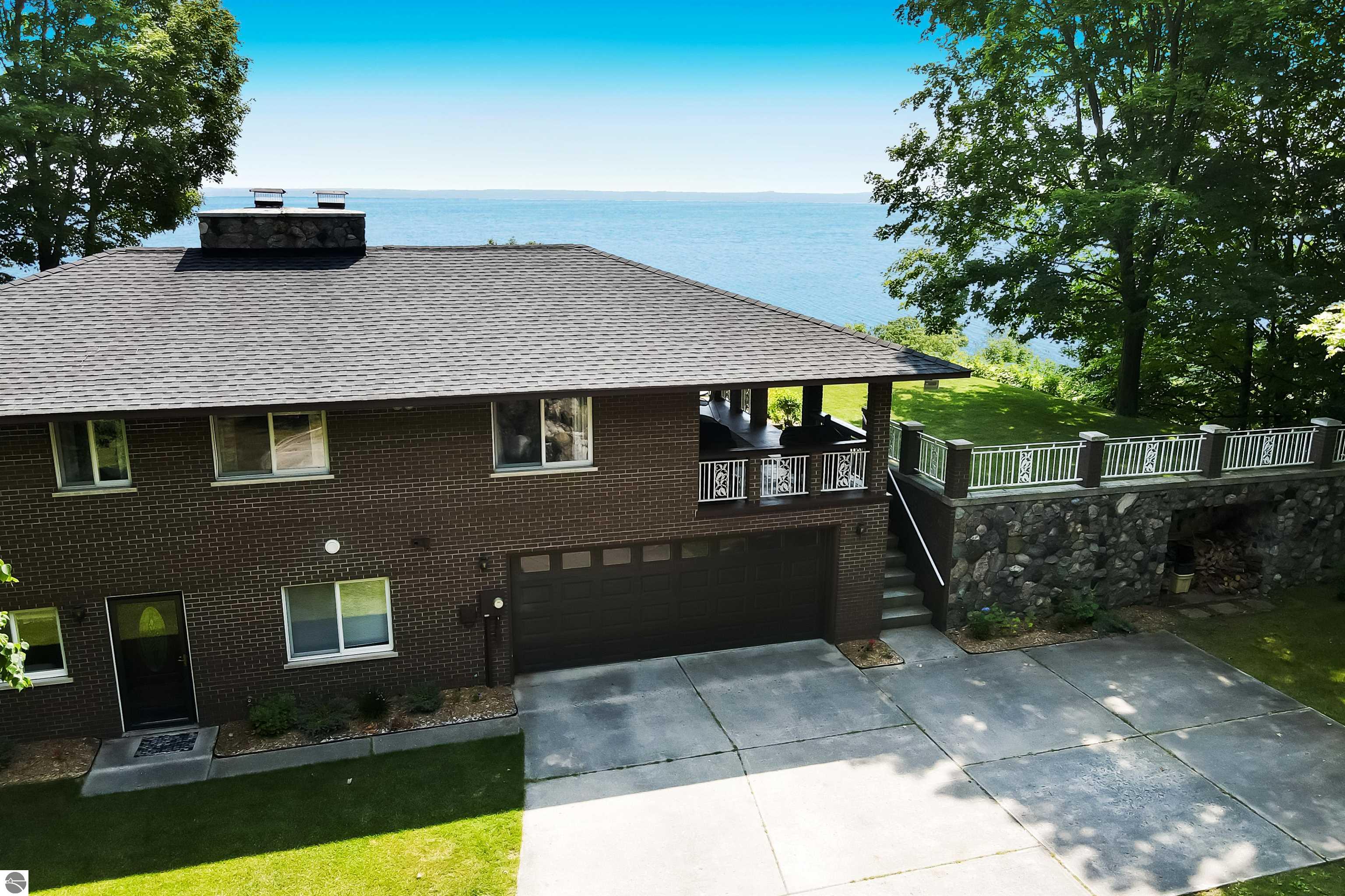 1105 S Bay View Trail