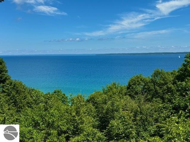 1105 S Bay View Trail