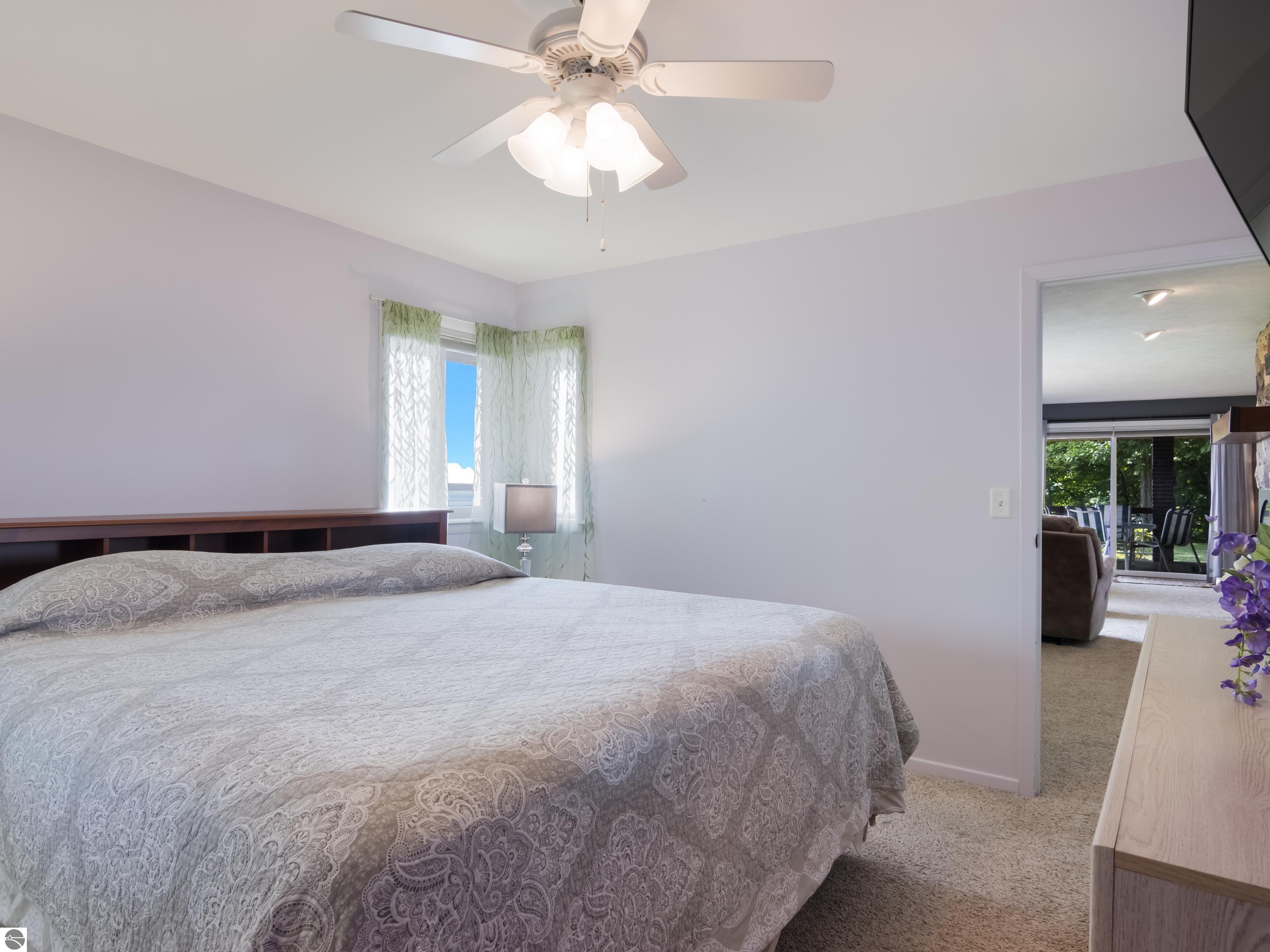 1105 S Bay View Trail