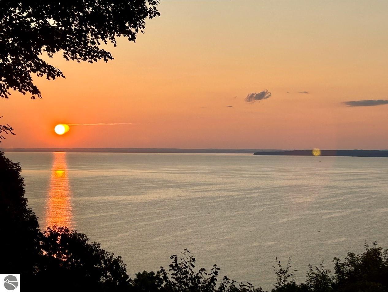 1105 S Bay View Trail
