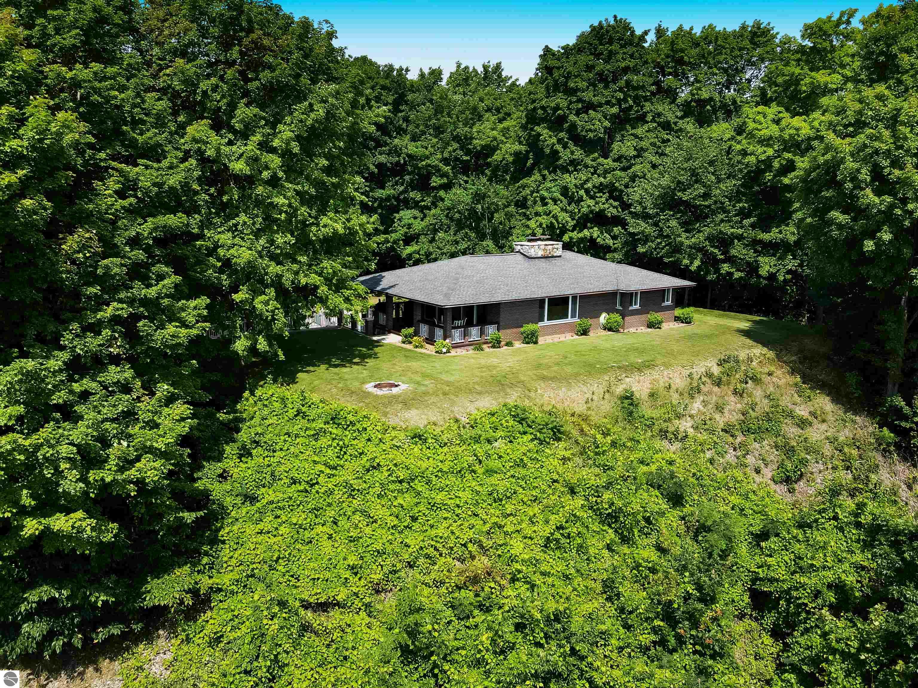 1105 S Bay View Trail