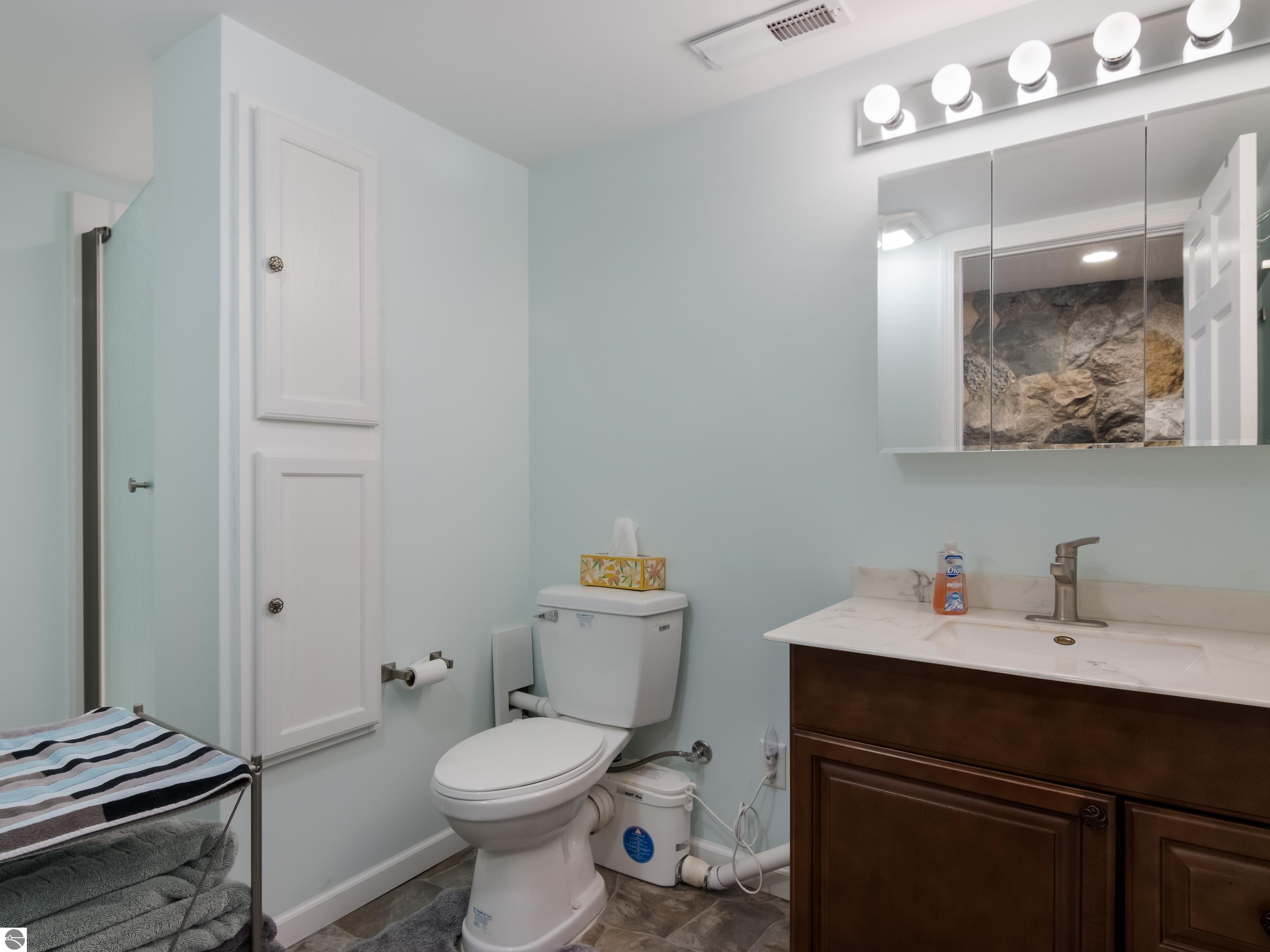 1105 S Bay View Trail