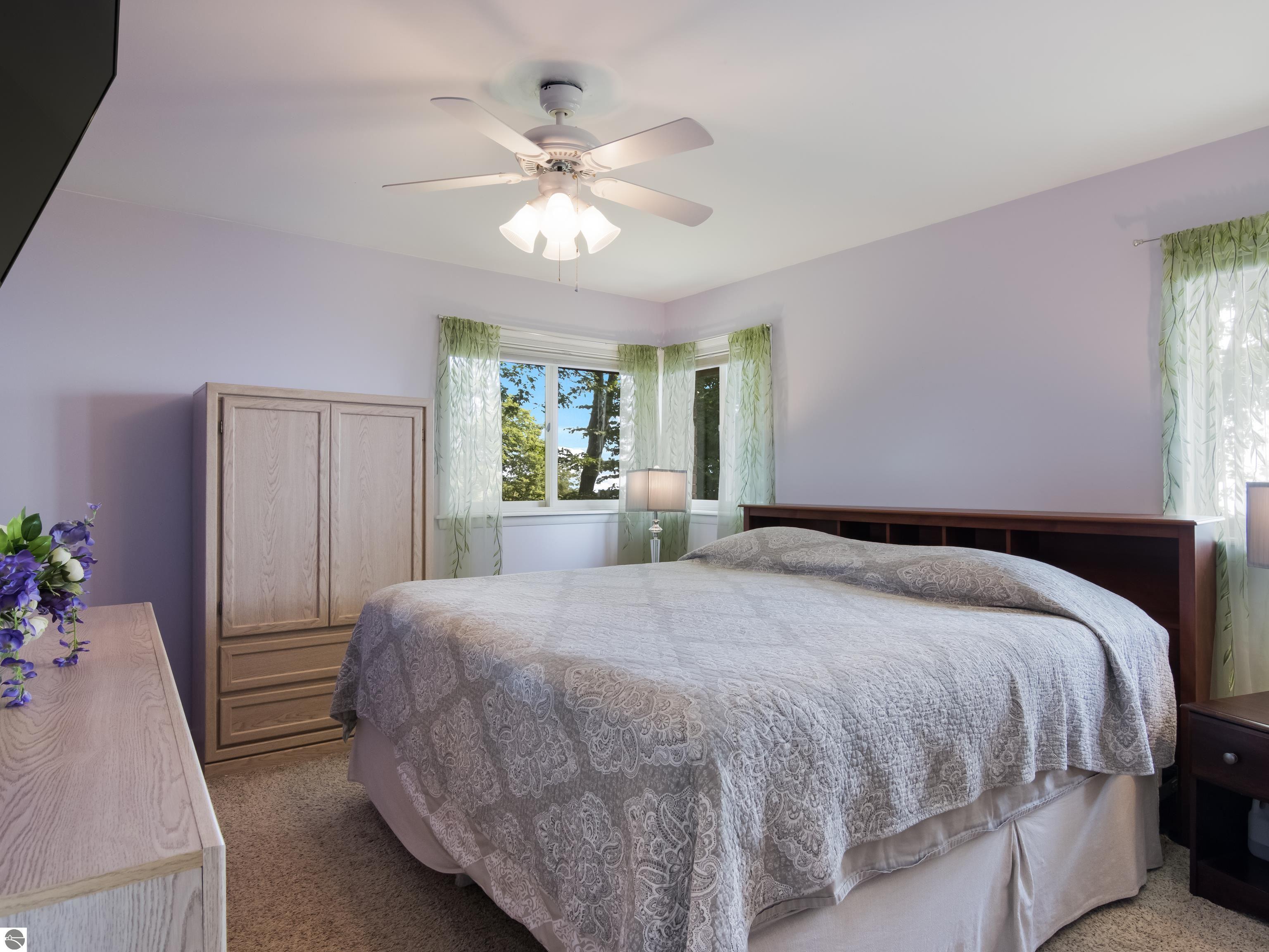 1105 S Bay View Trail